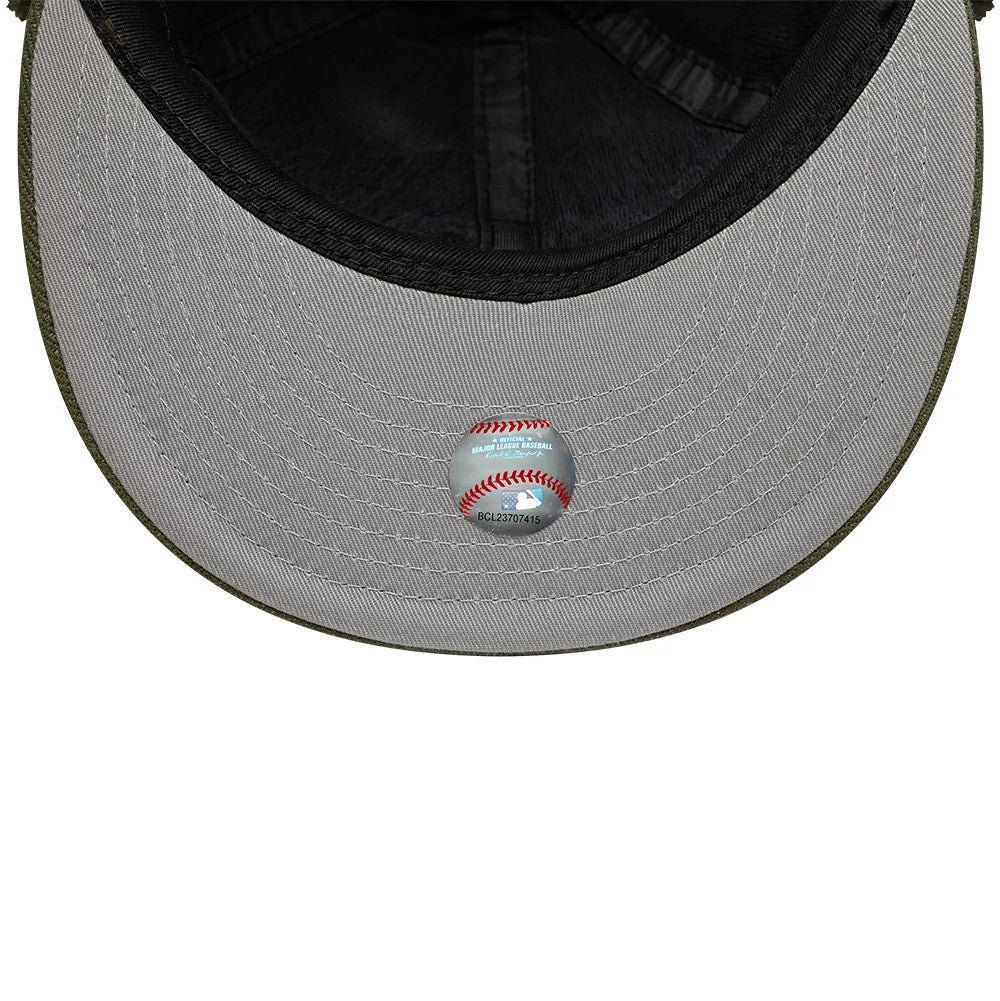 This is a New York Yankees MLB Camo Open Green Retro Crown 59FIFTY Fitted Cap 3