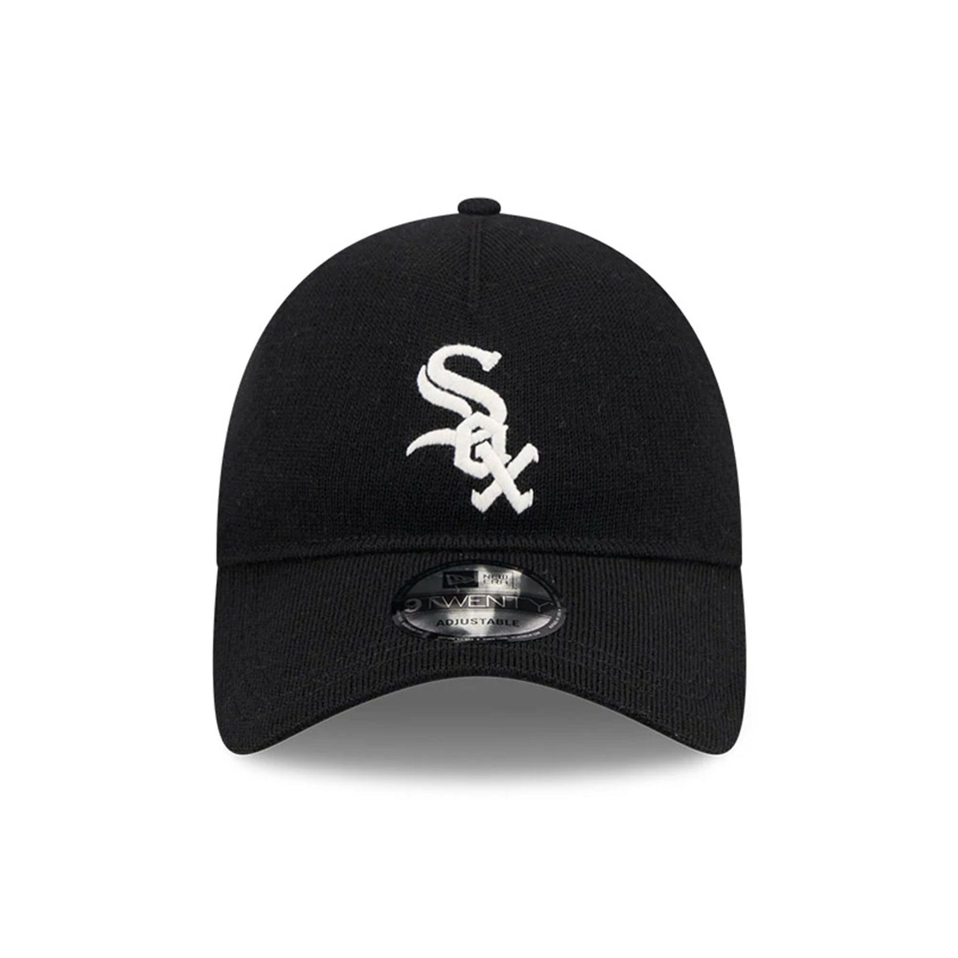This is a Chicago White Sox MLB Merino Wool Black 9TWENTY Adjustable Cap 2
