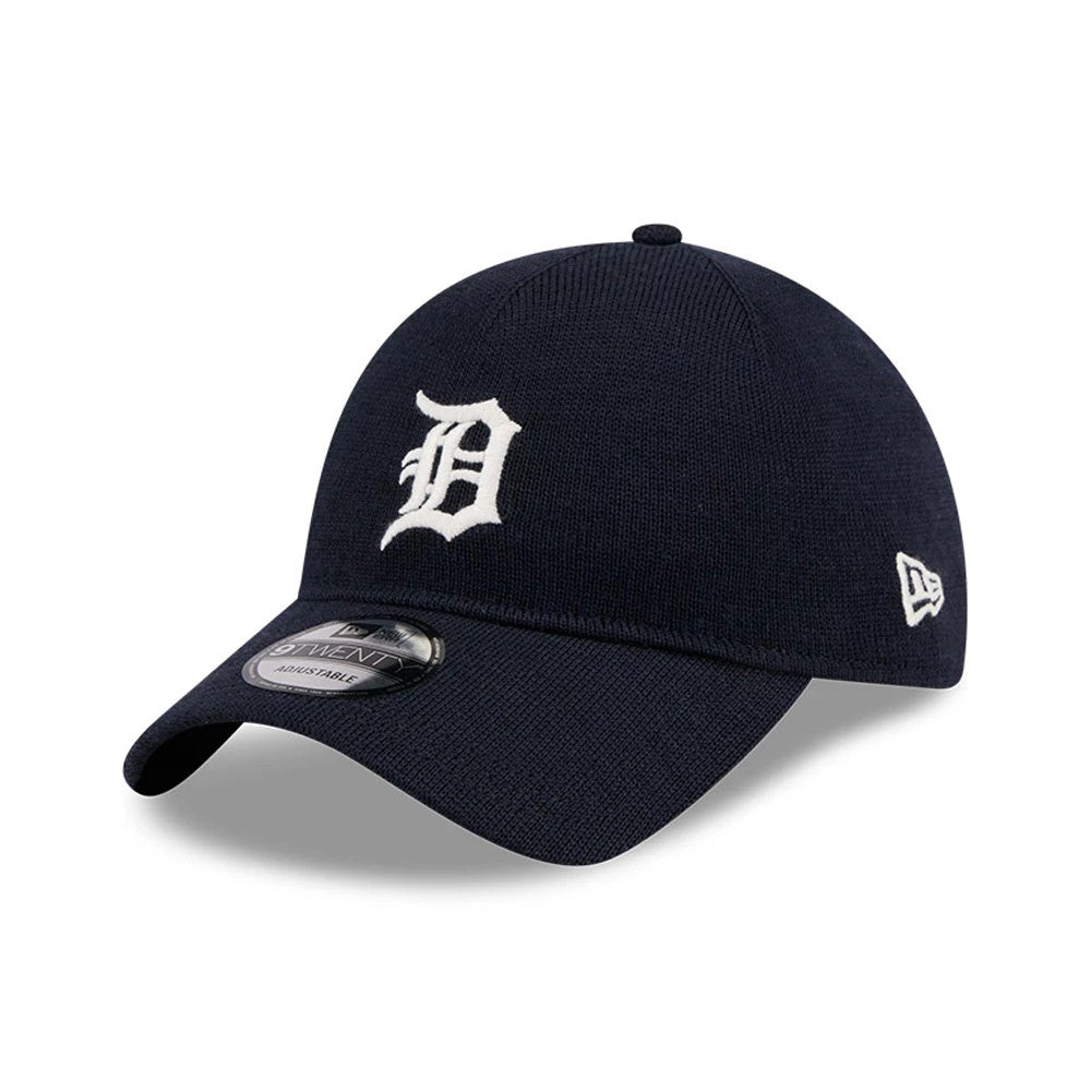 Detroit Tigers MLB Merino Wool Navy New Era 9TWENTY Adjustable Cap, three-quarter view showing a white embroidered D logo on the front panel, a curved navy visor with a 9TWENTY size sticker, and the New Era flag logo on the left side.