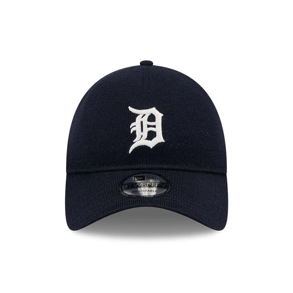 This is a Detroit Tigers MLB Merino Wool Navy 9TWENTY Adjustable Cap 2
