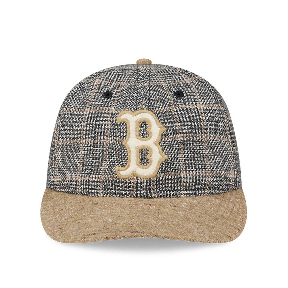 Boston Red Sox MLB Vintage Tweed Open Blue Retro Crown New Era 59FIFTY Fitted Cap, front view showing a raised beige embroidered B logo on the tweed front panel and a contrasting tan tweed visor with a top button in matching fabric.