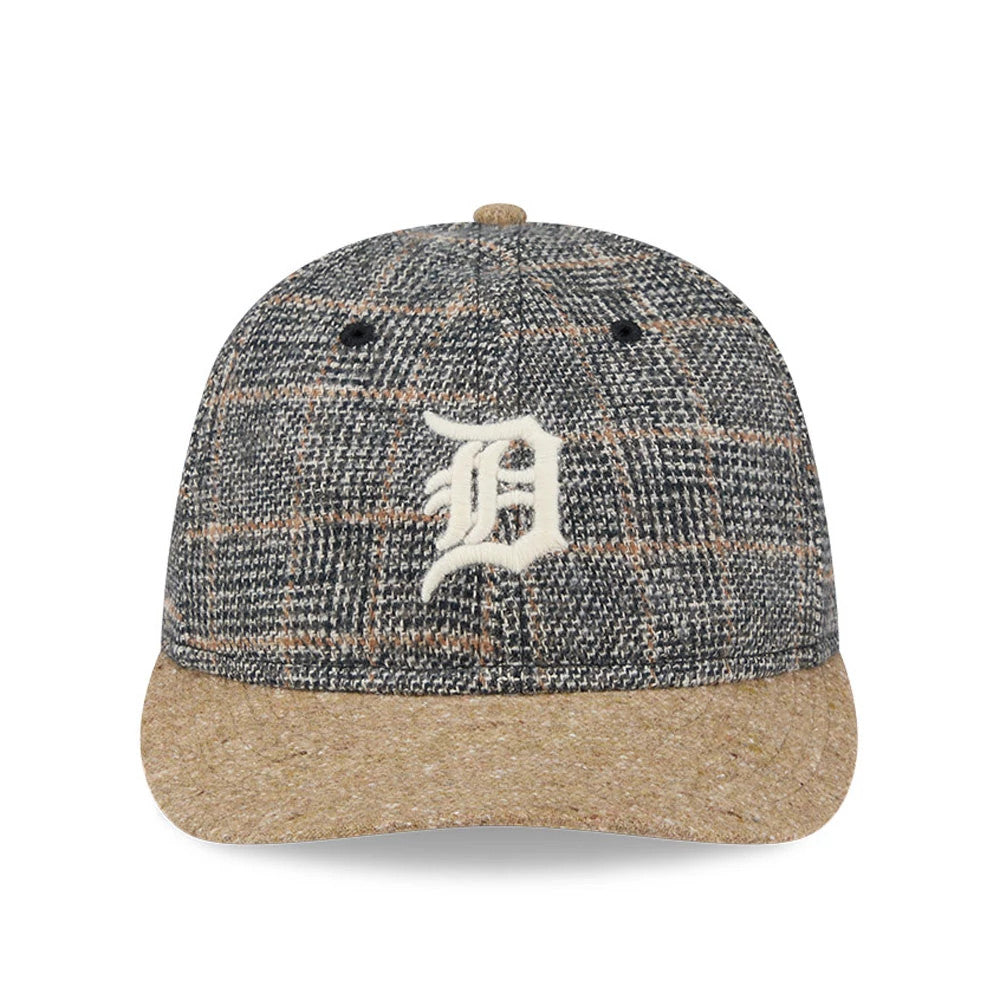 Detroit Tigers MLB Vintage Tweed Open Blue Retro Crown New Era 59FIFTY Fitted Cap, front view showing the white embroidered team logo on the textured tweed crown with a brown flat visor and matching top button.