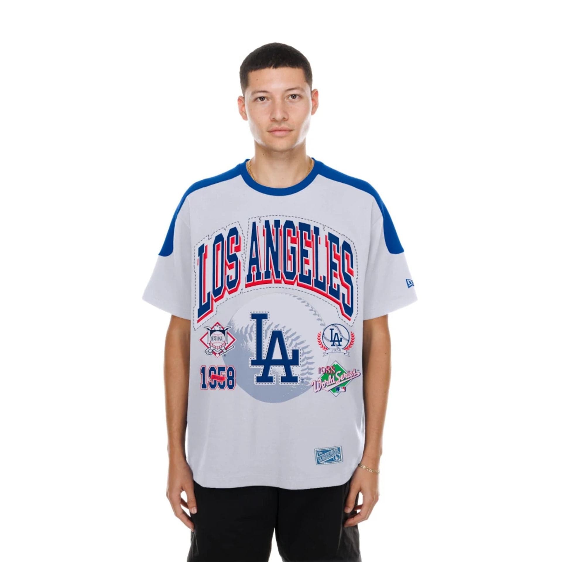 The model is wearing this MLB Sport Classic LA Dodgers T-Shirt in white. 1