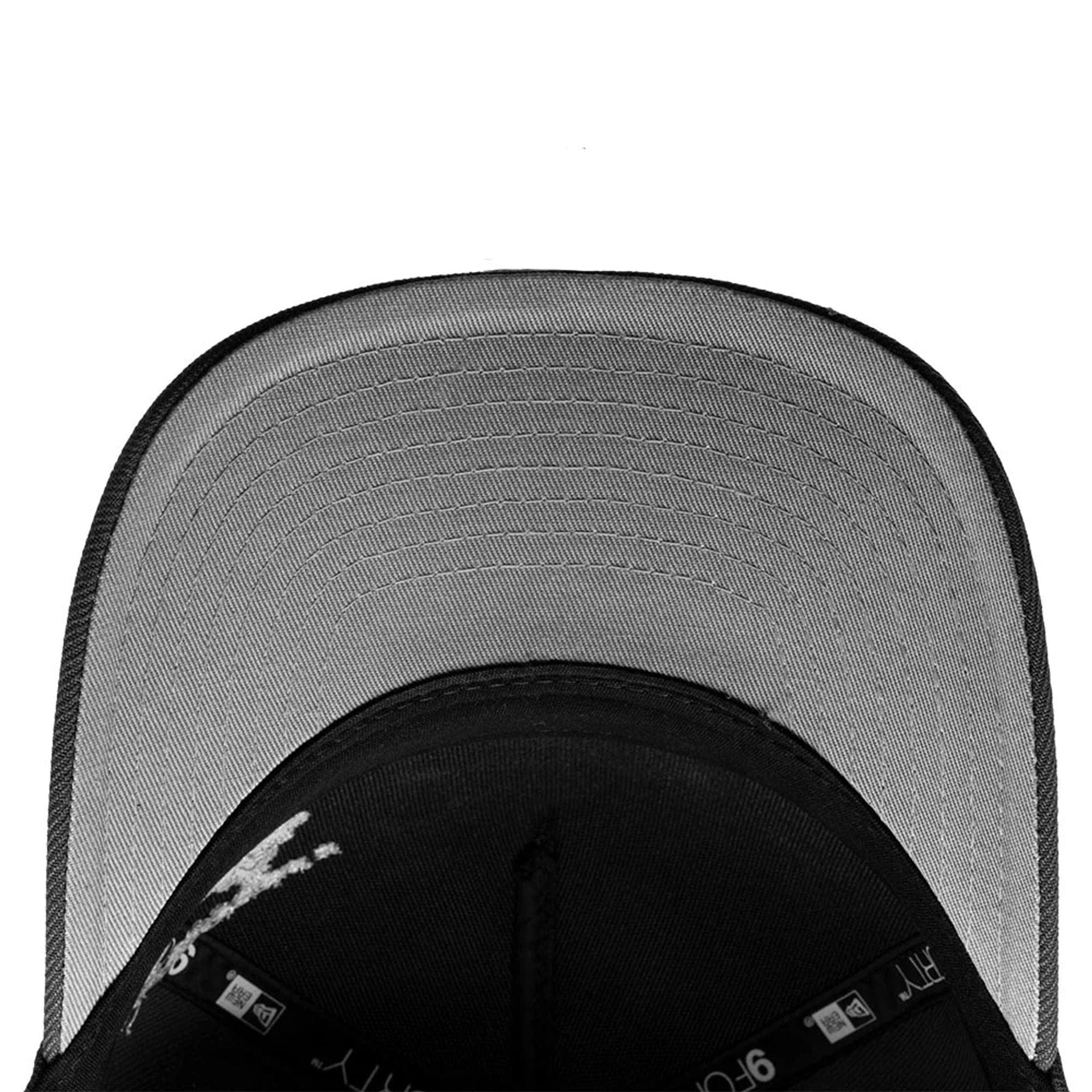 Pictured is this World Baseball Classic Latin Embroidery Puerto Rico 9FORTY M-Crown A-Frame cap in blue. 2