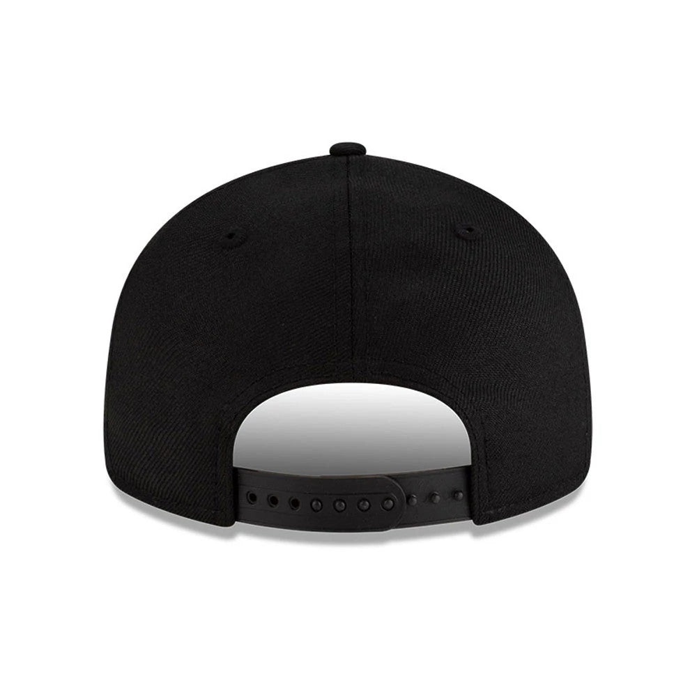 This is a FOG x WNBA Logo Black Retro Crown 9FIFTY Adjustable Cap 7