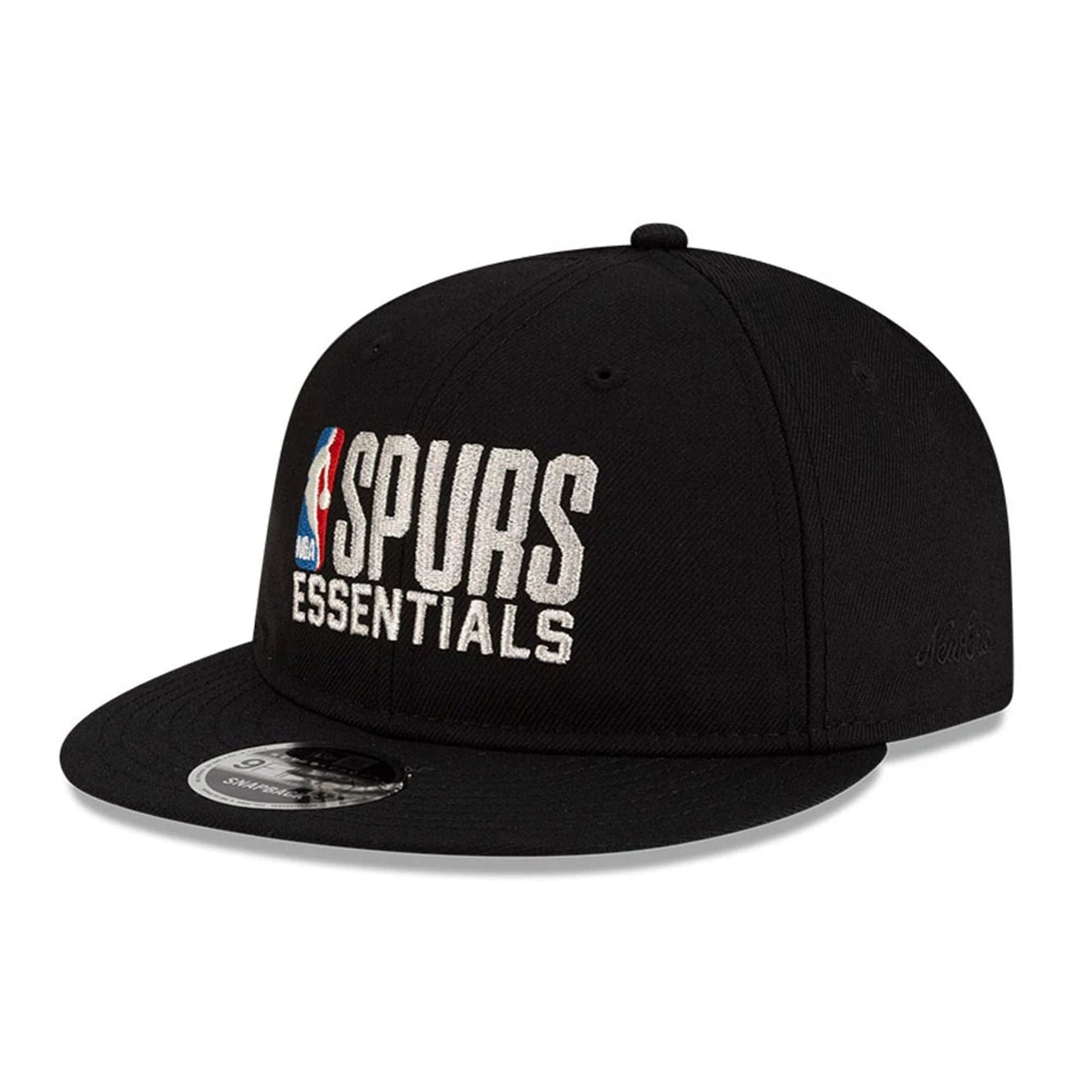 This is a San Antonio Spurs FOG x NBA Black Retro Crown 9FIFTY Adjustable Cap 1