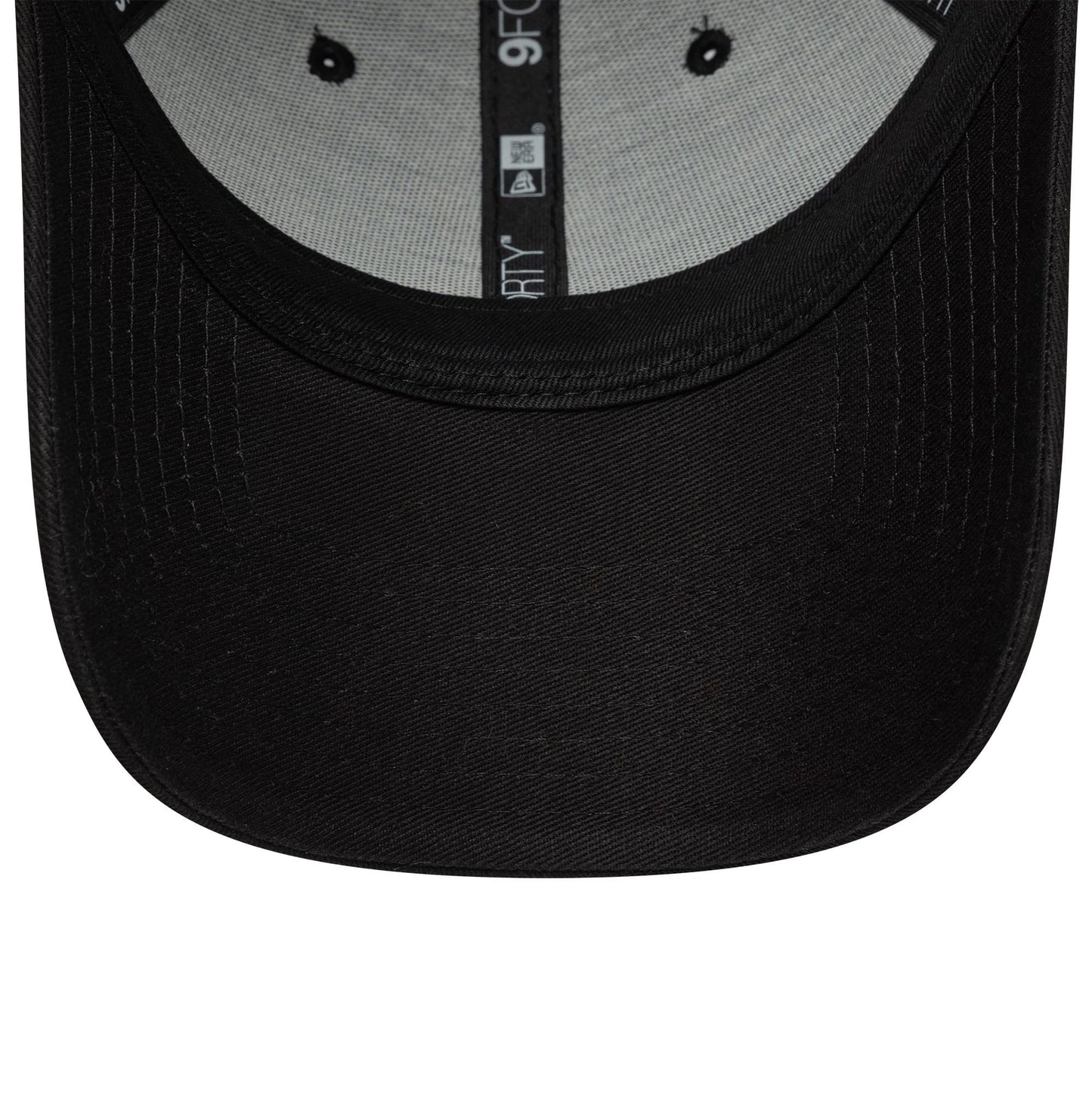 Pictured is this Core Liverpool FC 9FORTY cap in black. 5