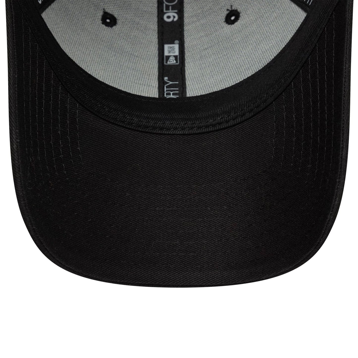 Pictured is this Core Liverpool FC 9FORTY cap in black. 5