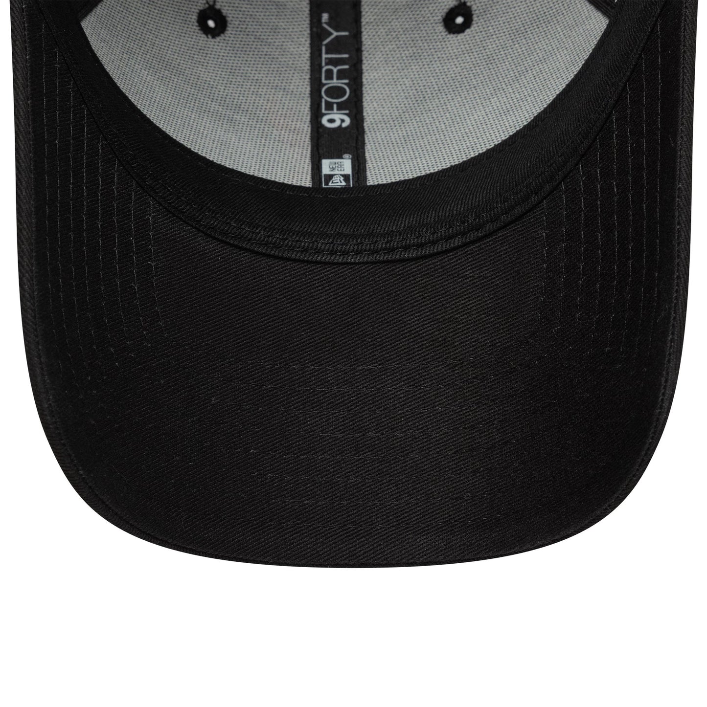 Pictured is this Core Liverpool FC 9FORTY cap in black & red. 5