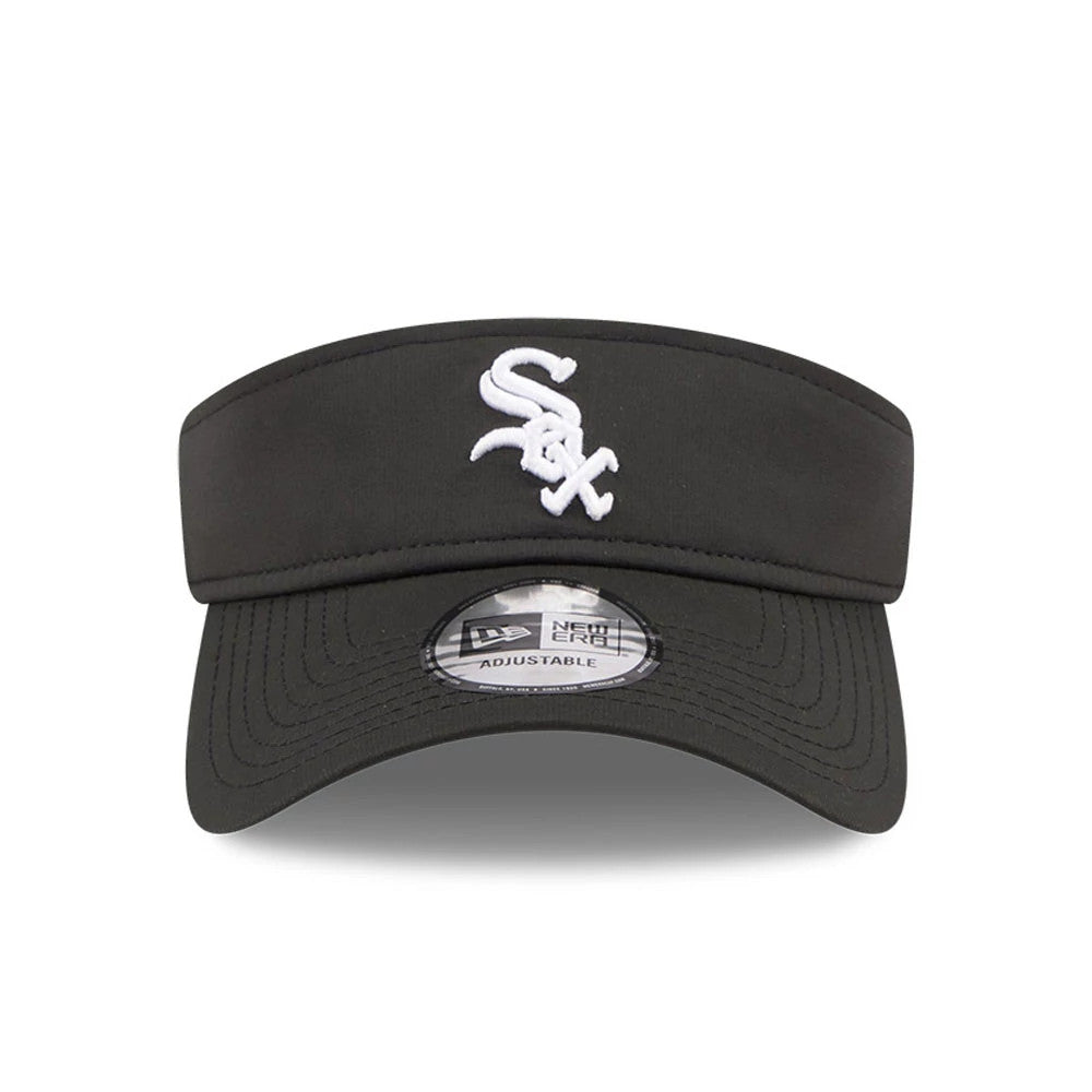 New Era Chicago White Sox MLB Spring Training 2026 Black Visor Cap, front view showing the white embroidered Sox logo on the centre front of the black band above a curved black visor with a New Era adjustable size sticker.