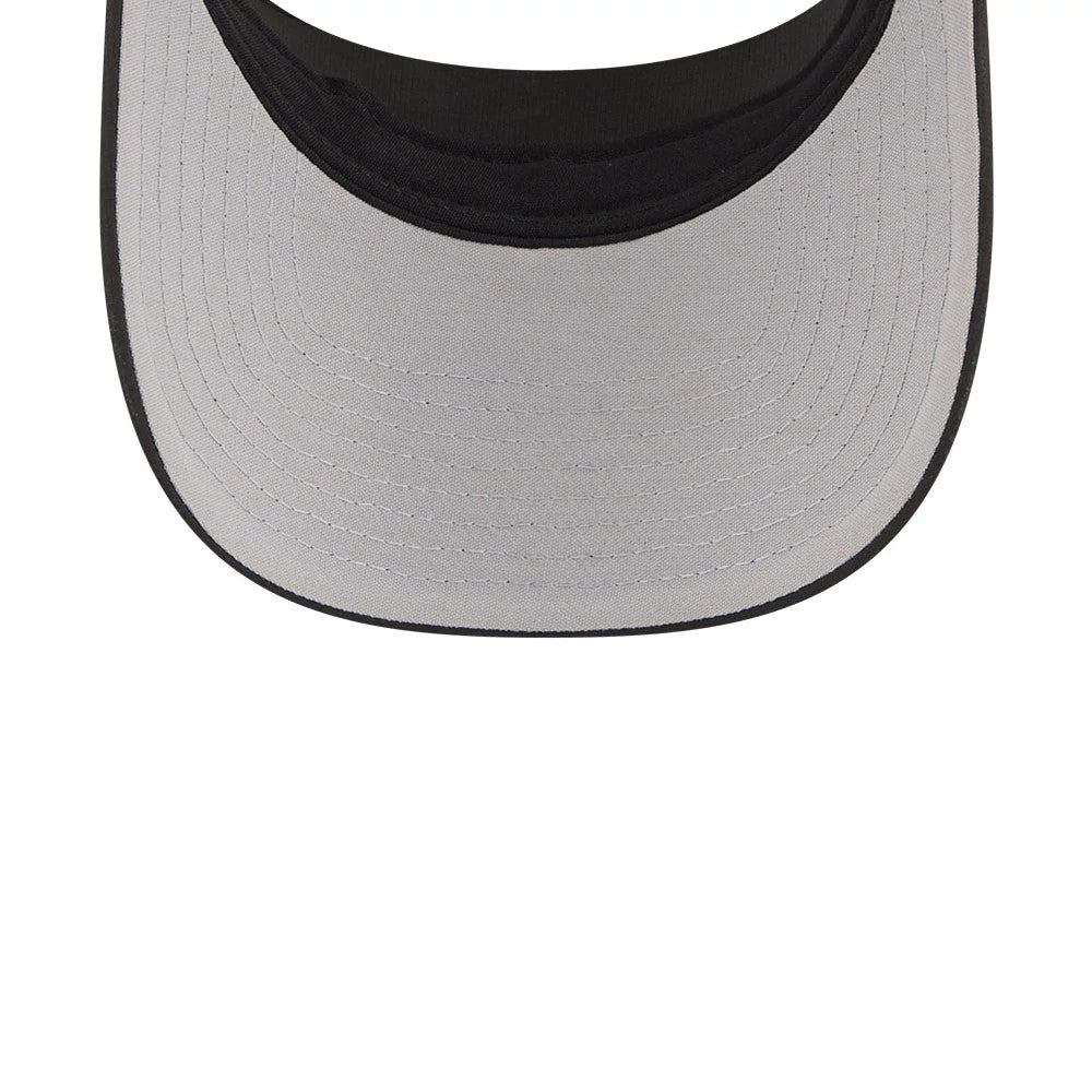New Era Chicago White Sox MLB Spring Training 2026 Black Visor Cap, close-up showing the grey undervisor with detailed stitching, contrasting with the black edge and inner sweatband for seamless style and comfort.