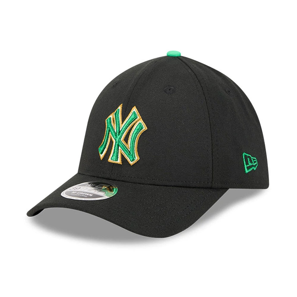 Yankees MLB Saint Patrick's Day Black New Era 39THIRTY M-Crown A-Frame Stretch Fit Cap, three-quarter view showing a raised green and yellow embroidered NY logo on the front panel, a New Era flag on the left side.
