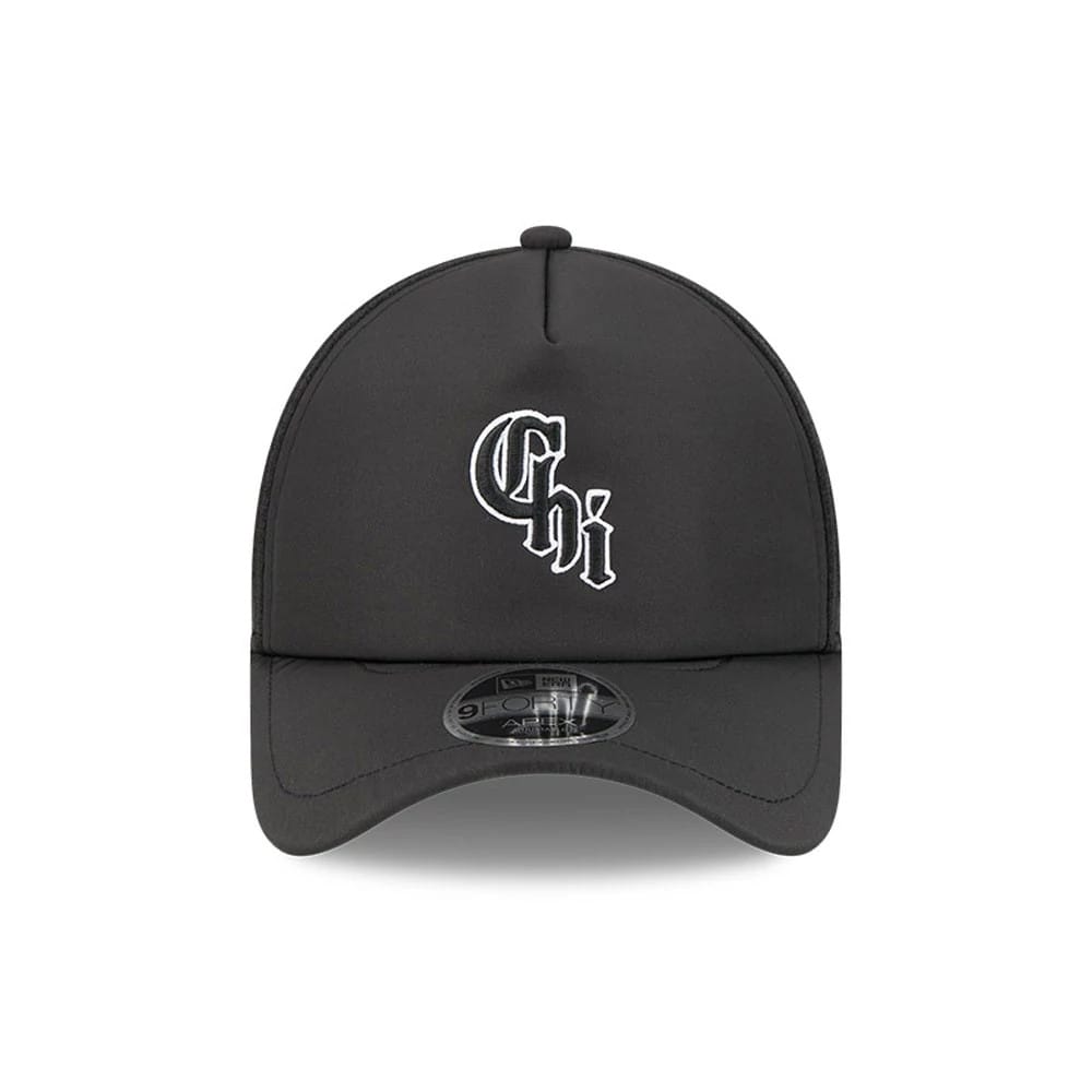 Pictured is this MLB Batting Practice 2026 Chicago White Sox 9FORTY Apex cap in black. 2