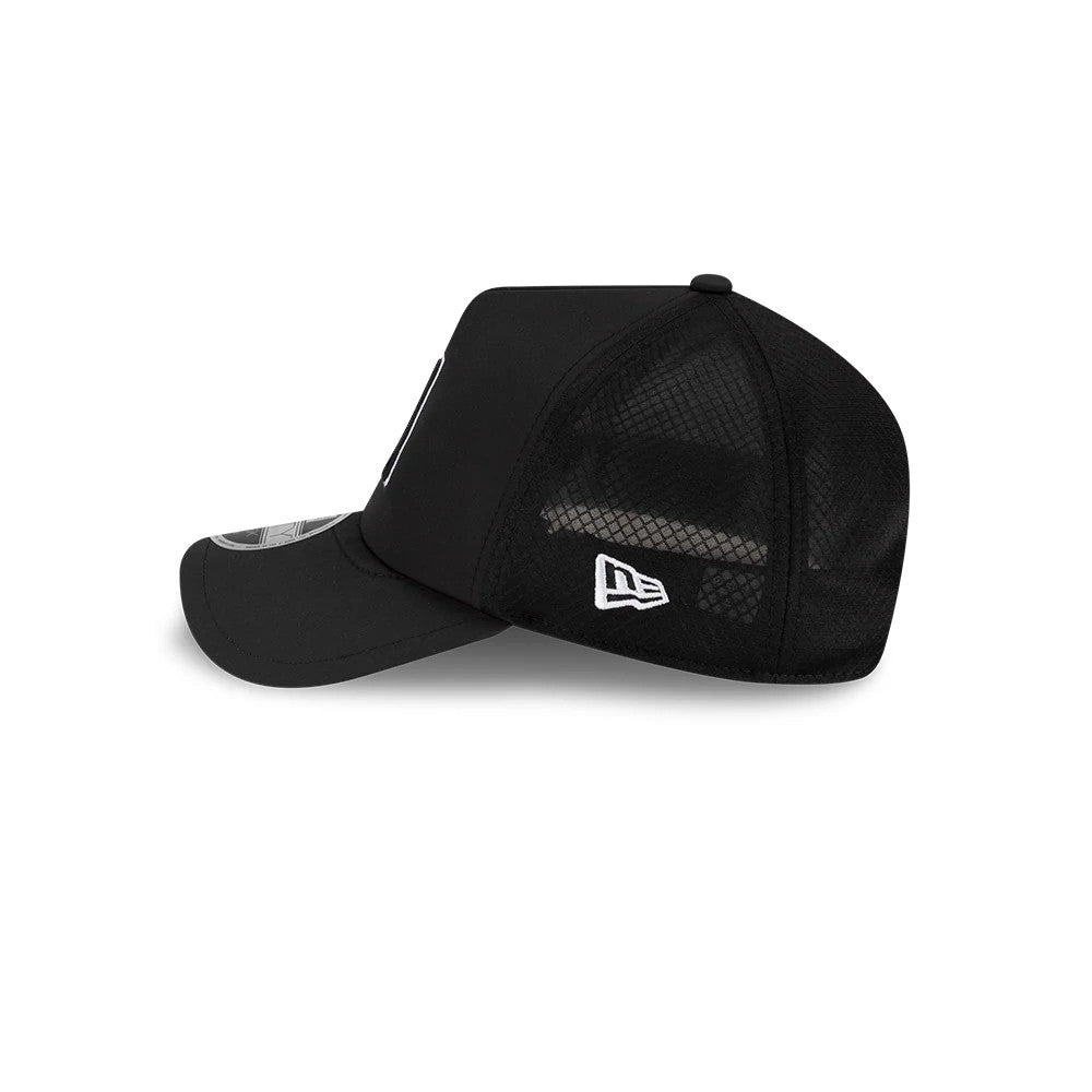 Arizona Diamondbacks MLB Batting Practice 2026 Black New Era 9FORTY Apex Adjustable Cap, side view showing the white embroidered New Era flag logo on the mesh back panels and a curved black visor with a 9FORTY size sticker underneath.
