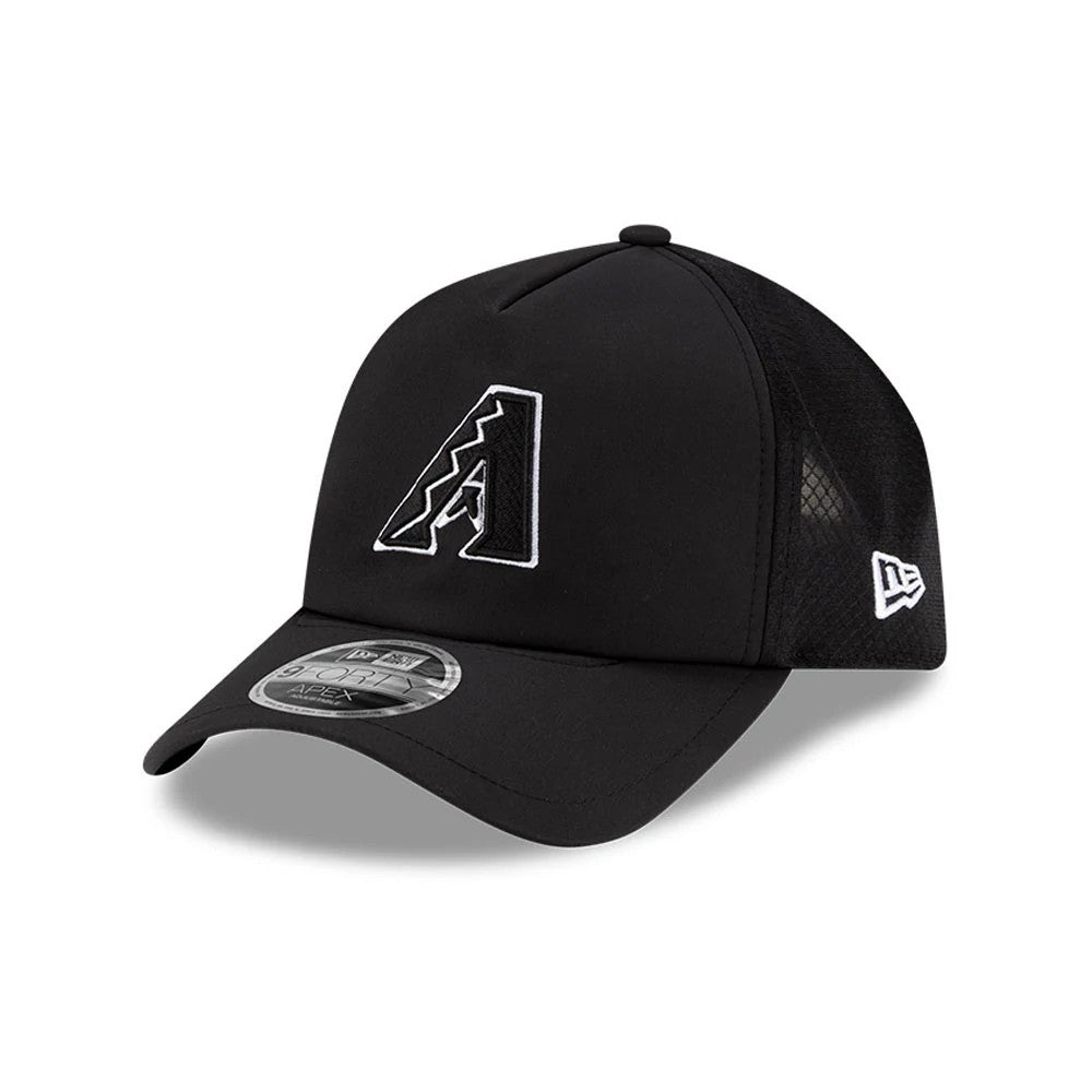 Arizona Diamondbacks MLB Batting Practice 2026 Black New Era 9FORTY Apex Adjustable Cap, three-quarter view showing a raised black and white Arizona A logo on the front panel, black curved visor with 9FORTY size sticker.