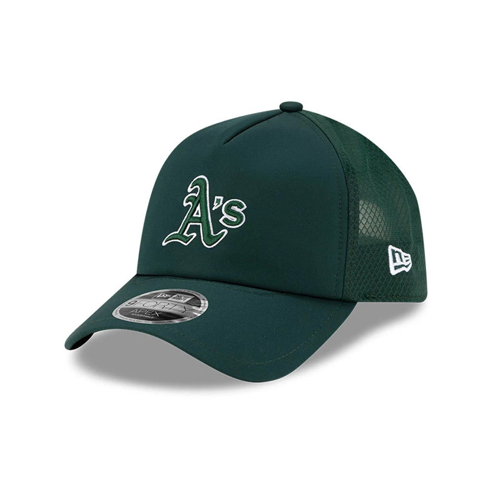 Athletics MLB Batting Practice 2026 Dark Green New Era 9FORTY Apex Adjustable Cap, three-quarter view showing a white and green A's logo embroidered on the front panel, a dark green curved visor with a 9FORTY size sticker, and mesh on the side.