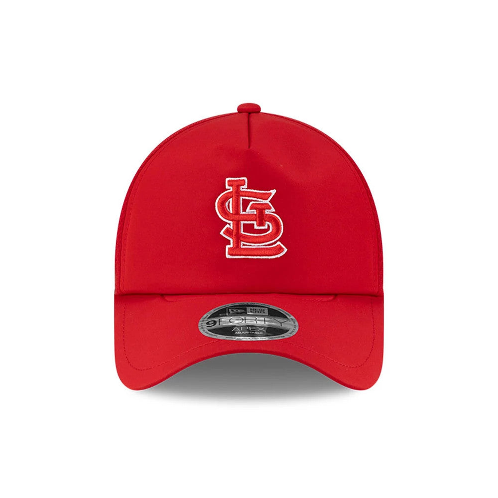 Pictured is this MLB Batting Practice 2026 St. Louis Cardinals 9FORTY Apex cap in red. 2