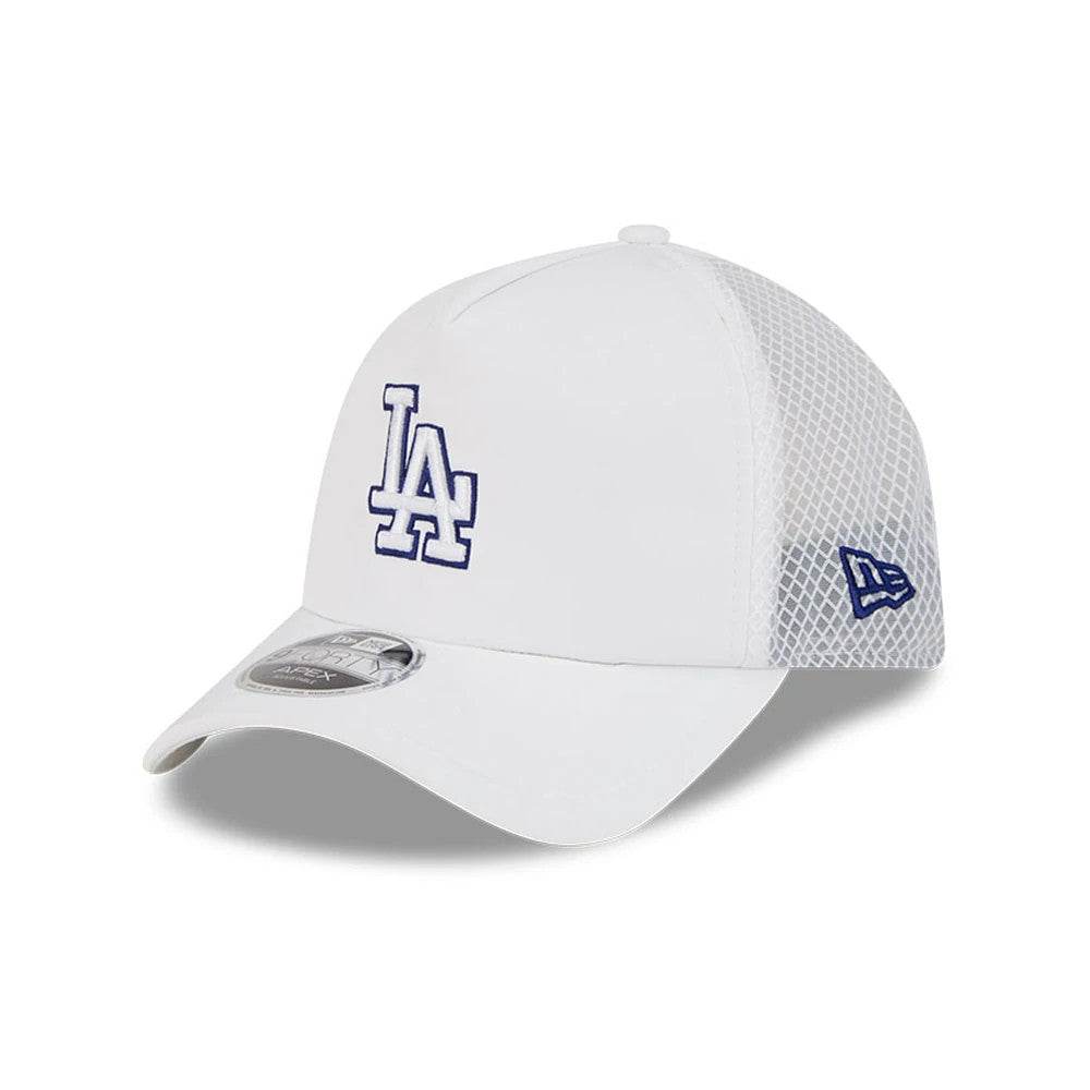 LA Dodgers MLB Batting Practice 2026 White New Era 9FORTY Apex Adjustable Cap, three-quarter view showing the blue raised embroidered LA logo on the front panel, curved white visor with a 9FORTY size sticker.