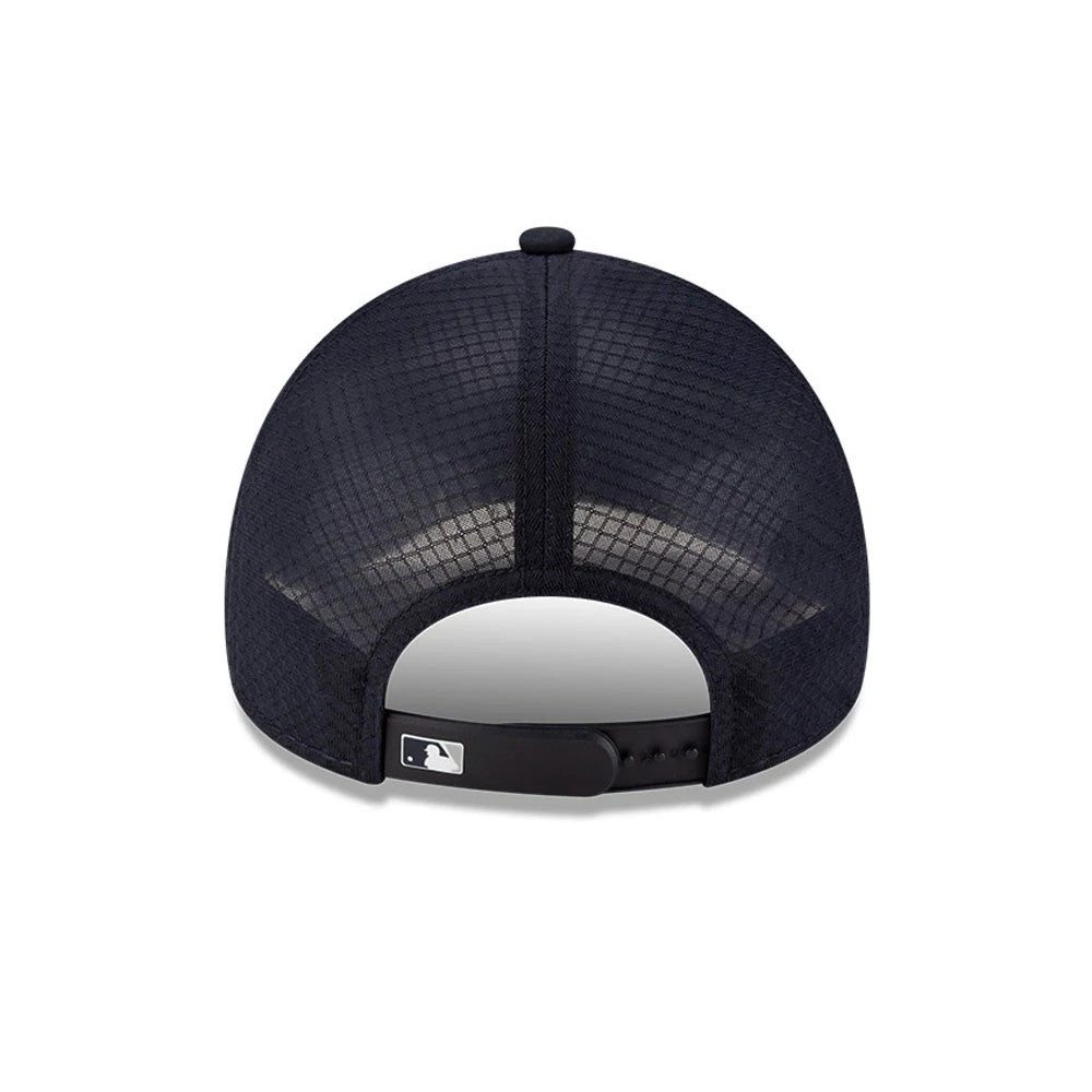 New York Yankees MLB Batting Practice 2026 Navy New Era 9FORTY Apex Adjustable Cap, rear view showing the white MLB Batterman logo on the adjustable snap closure with a mesh texture on the navy crown.