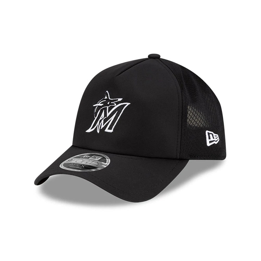 Pictured is this MLB Batting Practice 2026 Miami Marlins 9FORTY Apex cap in black. 1