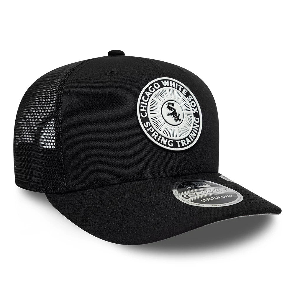 Chicago White Sox MLB Circles Black New Era 9SEVENTY Stretch Snap Adjustable Cap, front view showing a black and white embroidered circle logo with Spring Training text, a curved black visor and a 9SEVENTY size sticker.
