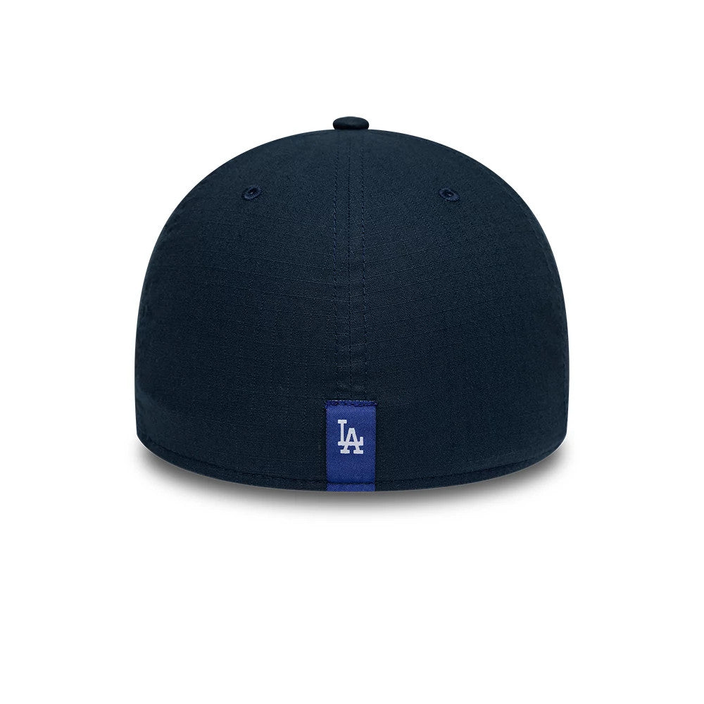Pictured is this MLB Ripstop LA Dodgers 39THIRTY Stretch Fit cap in dark blue. 7
