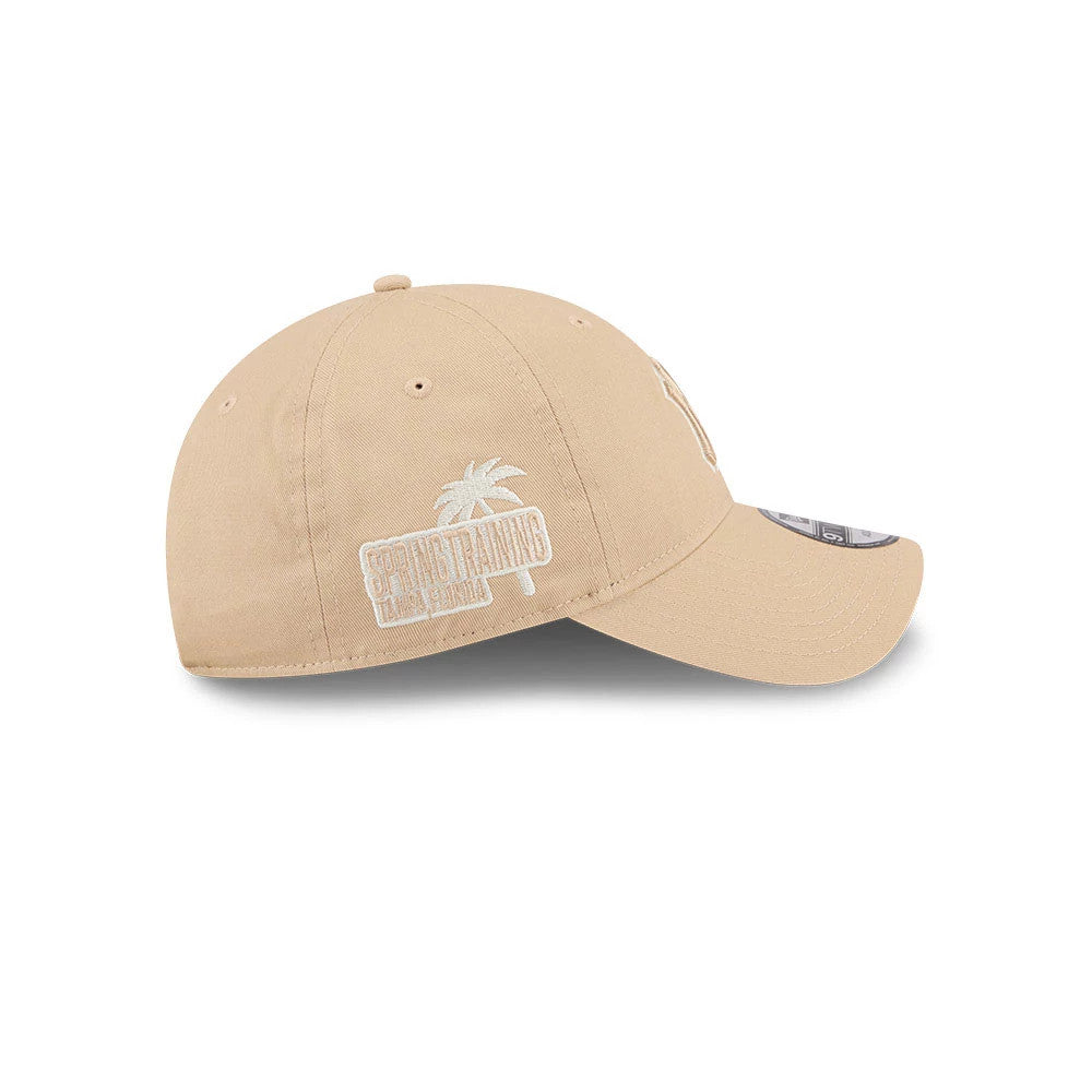 Pictured is this MLB Colours New York Yankees 9TWENTY cap in light beige. 4