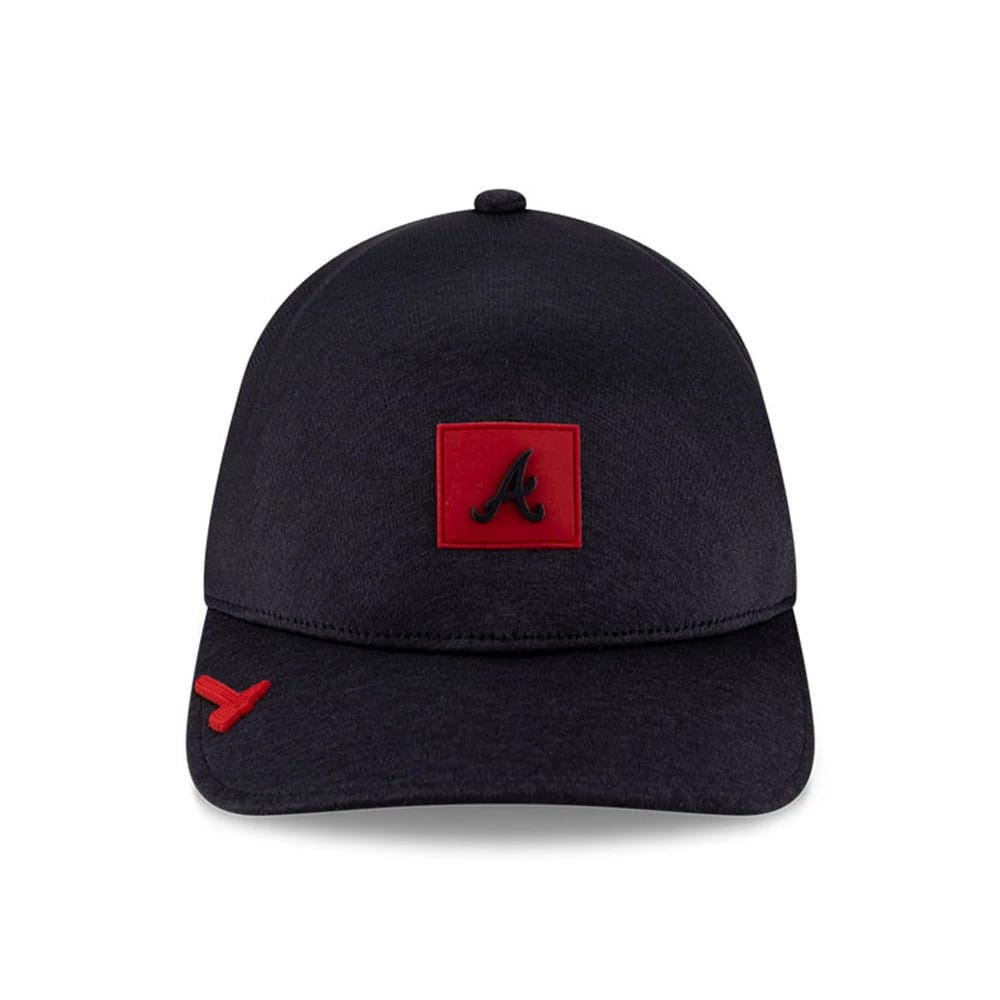 Atlanta Braves MLB Clubhouse Navy New Era 39THIRTY Infinity Stretch Fit Cap, front view showing the black A logo on a red square patch centred on the structured navy crown, with red New Era flag logo embroidered on the visor.