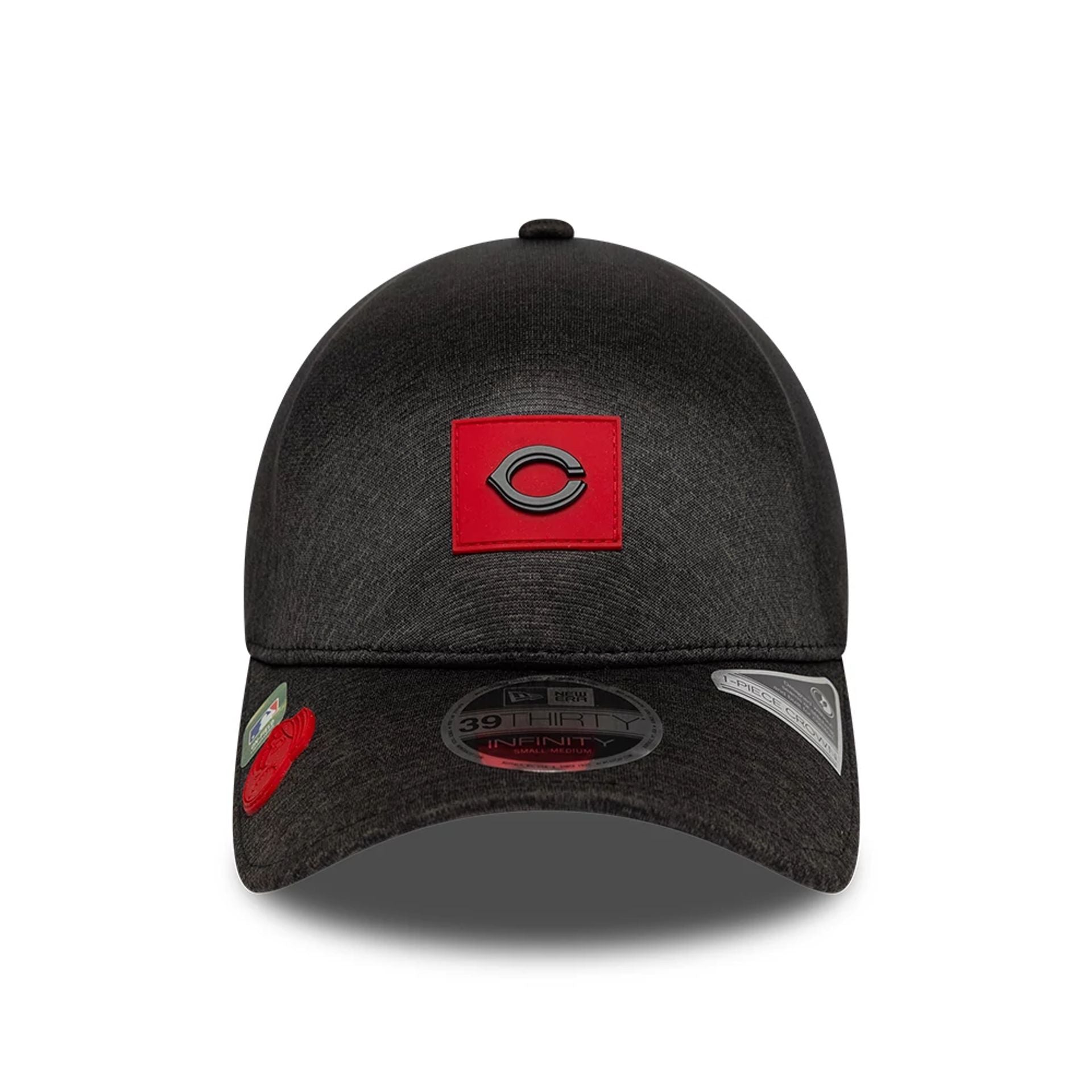 Pictured is this MLB Clubhouse Cincinnati Reds 39THIRTY Infinity Stretch Fit cap in red. 2