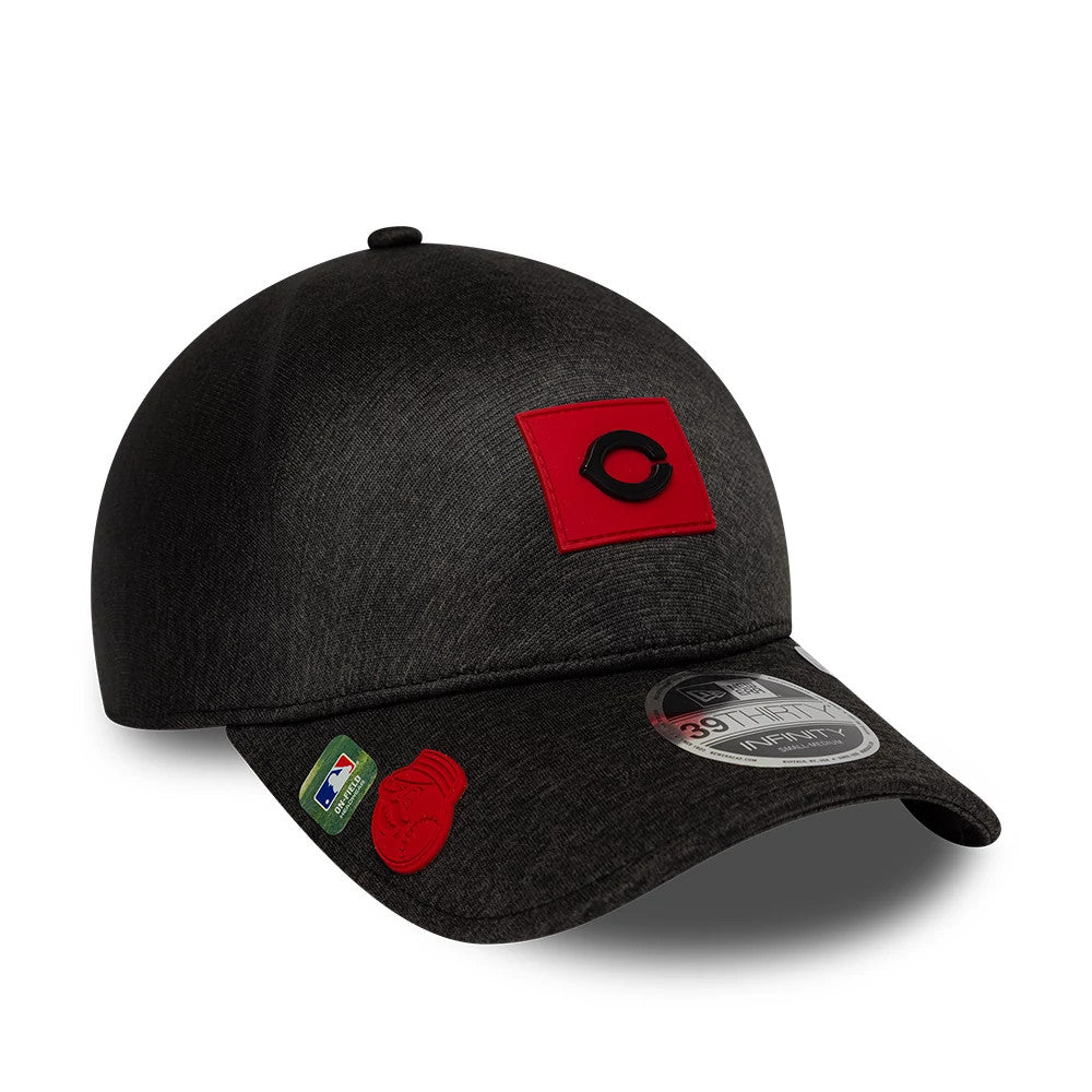 Pictured is this MLB Clubhouse Cincinnati Black 39THIRTY Infinity Stretch Fit cap in red. 1
