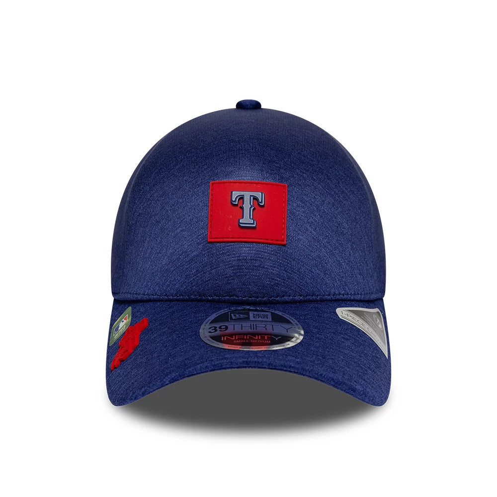 Texas Rangers MLB Clubhouse Dark Blue New Era 39THIRTY Infinity Stretch Fit Cap, front view showing the raised red T logo on the structured crown, flat visor with 39THIRTY size sticker and a navy top button.