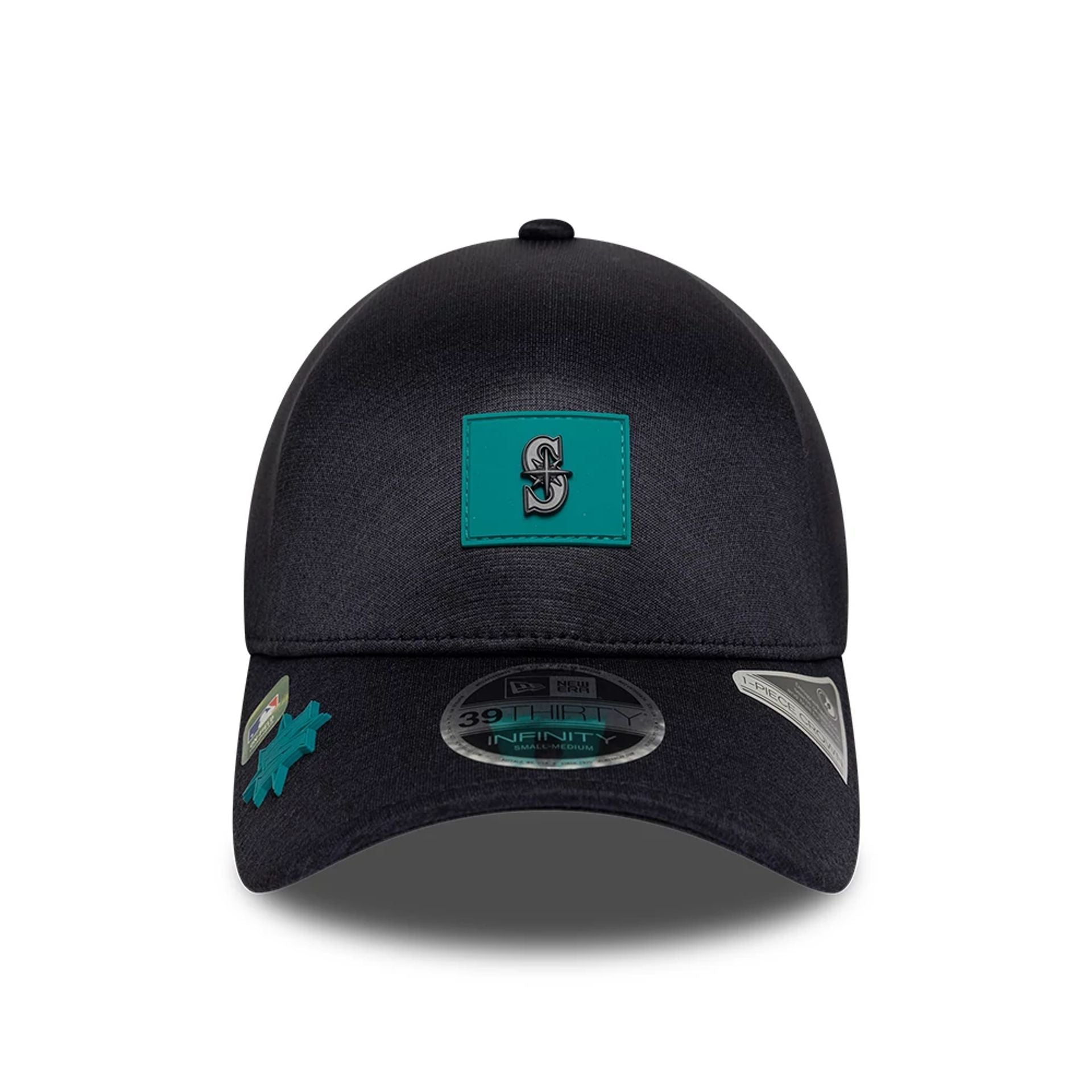 Pictured is this MLB Clubhouse Seattle Mariners 39THIRTY Infinity Stretch Fit cap in navy. 2