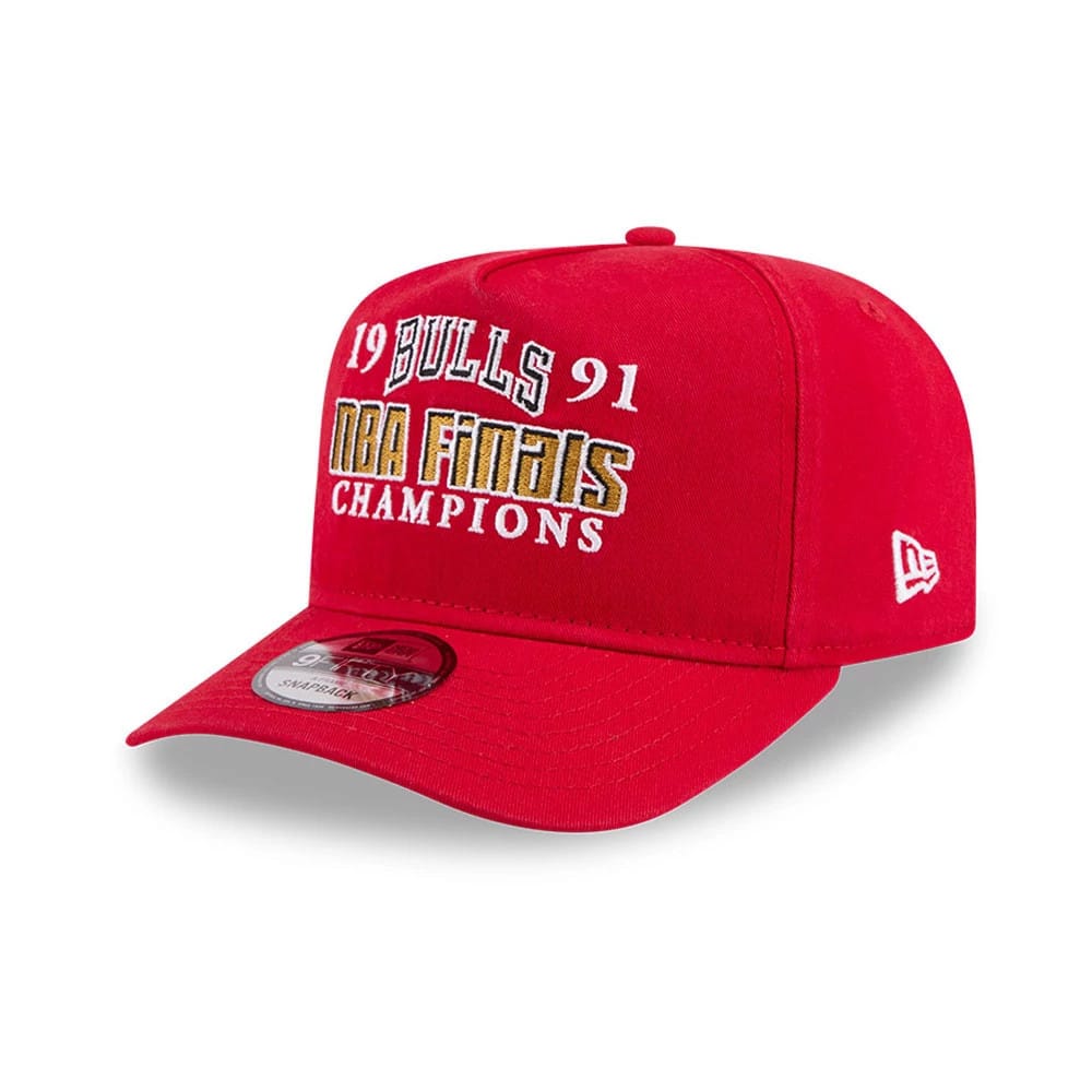 Pictured is this NBA Historic Chicago Bulls 9FIFTY A-Frame Snapback cap in Red. 4