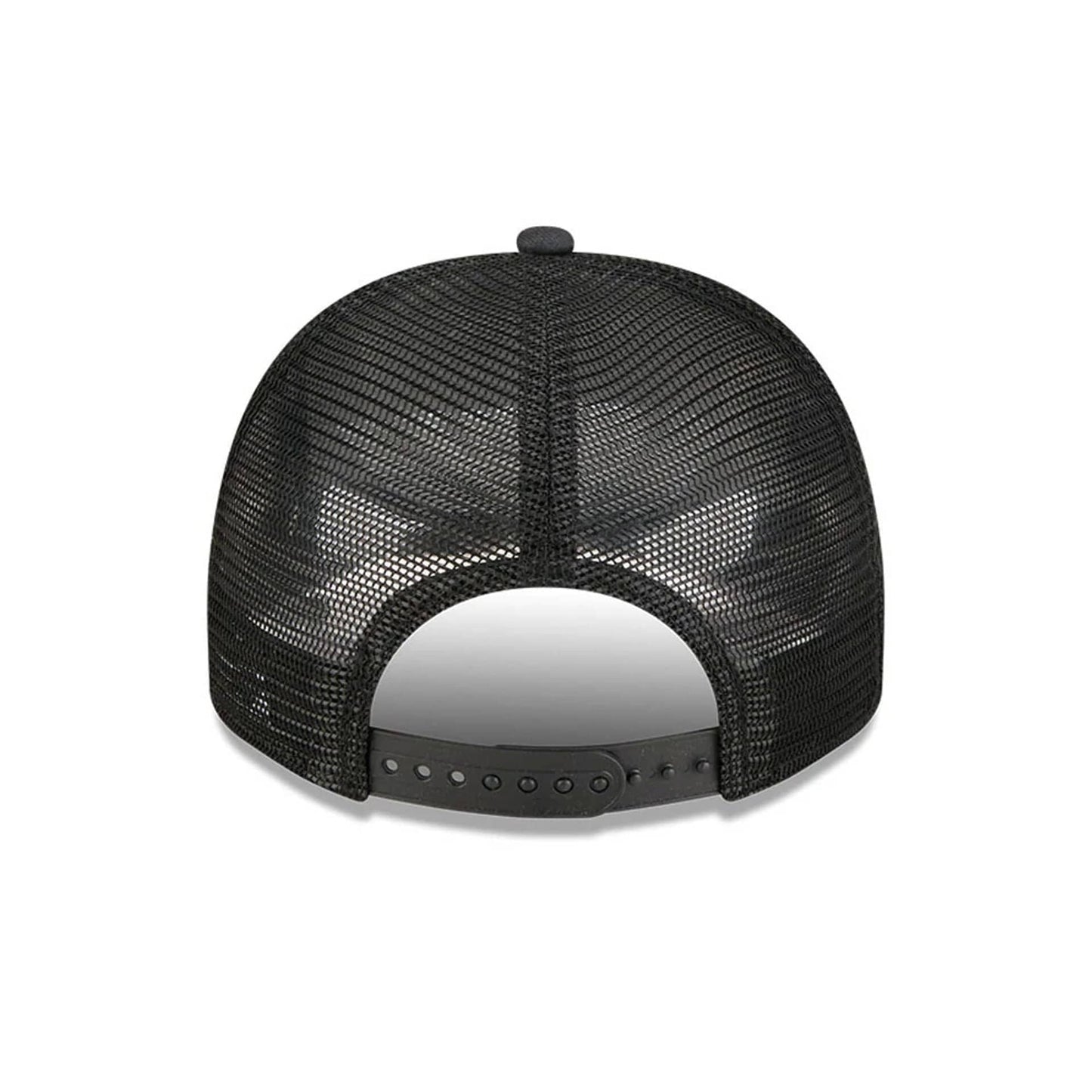 Pictured is this NHL Washed Chicago Blackhawks 9FIFTY A-Frame Trucker cap in black. 7