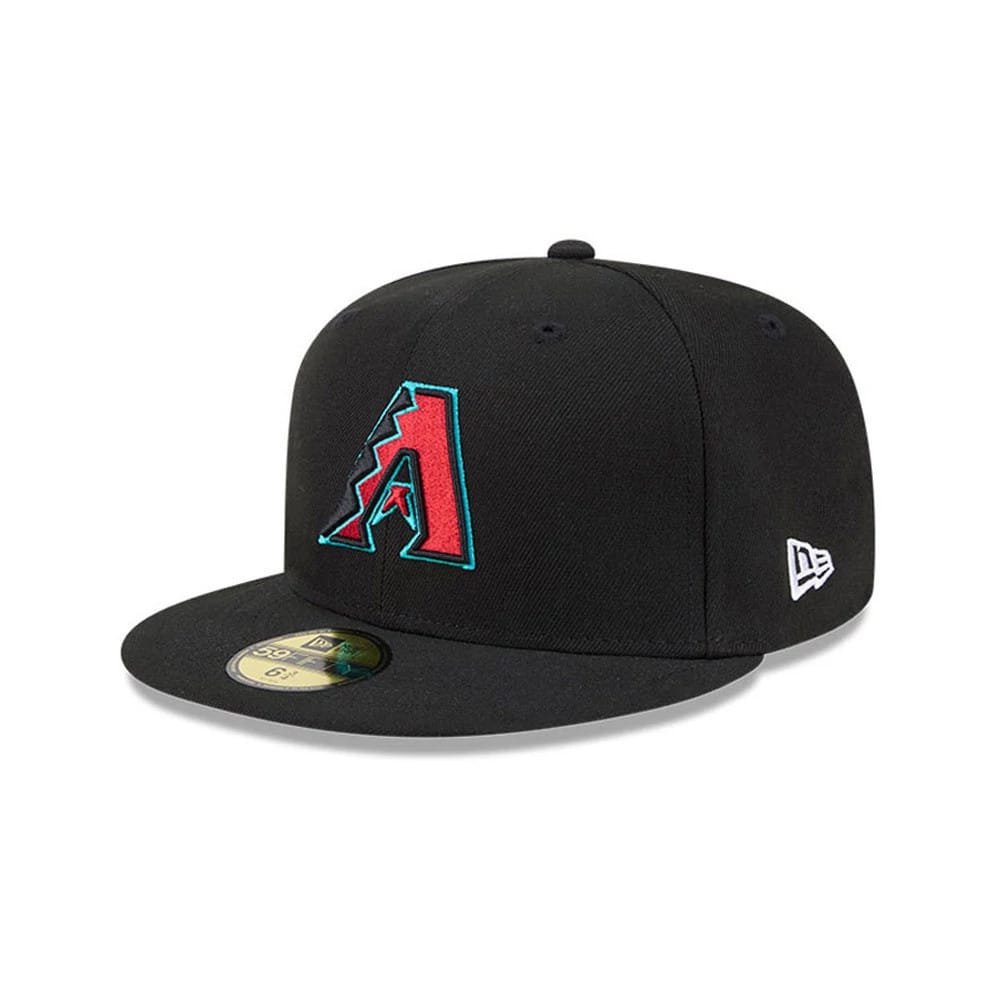 Arizona Diamondbacks MLB Hidden Hit Black New Era 59FIFTY Fitted Cap, three-quarter view showing the red and turquoise raised embroidered A logo on the front panel, with a gold 59FIFTY size sticker on the flat black visor.