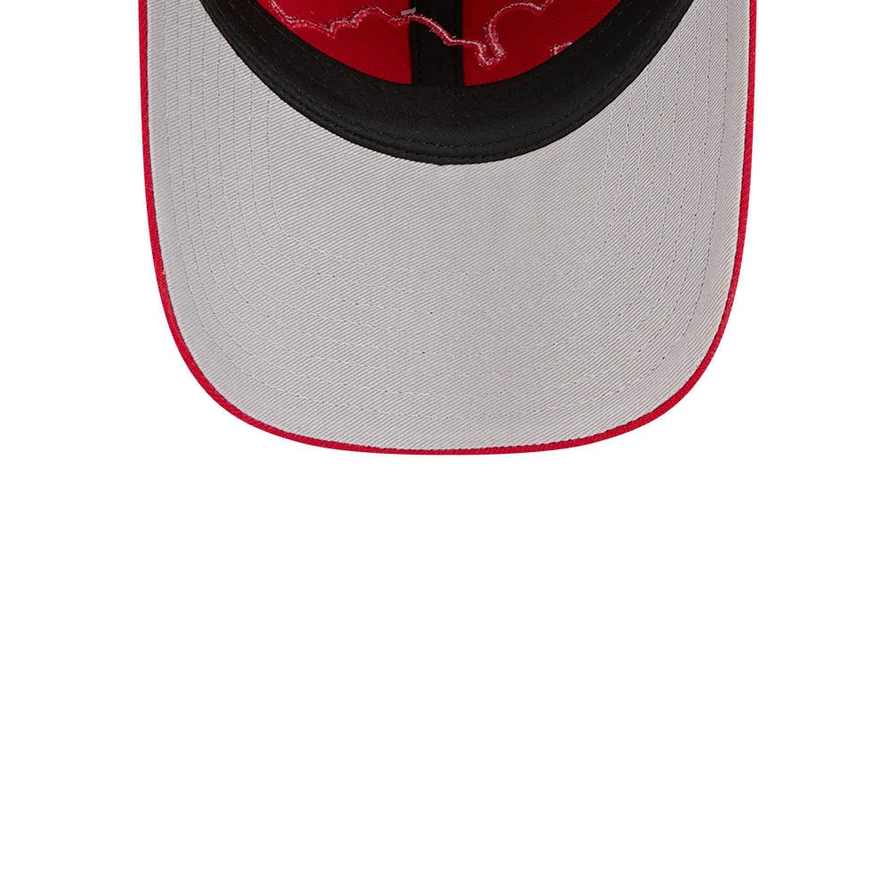 Pictured is this MLB Rhinestone Philadelphia Phillies Casual Classic cap in red. 2