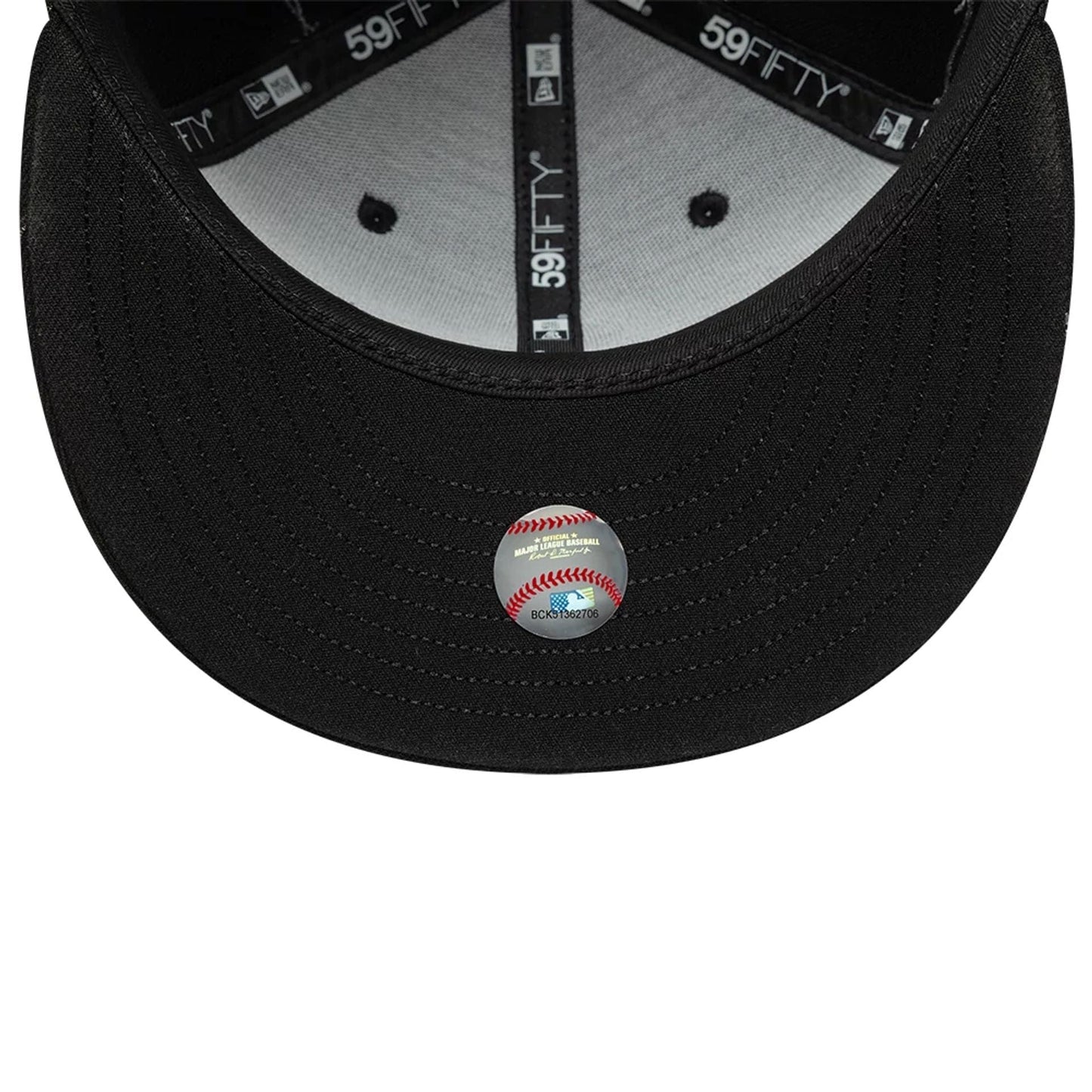 This is a Chicago White Sox MLB Wire Black 59FIFTY Fitted Cap 7