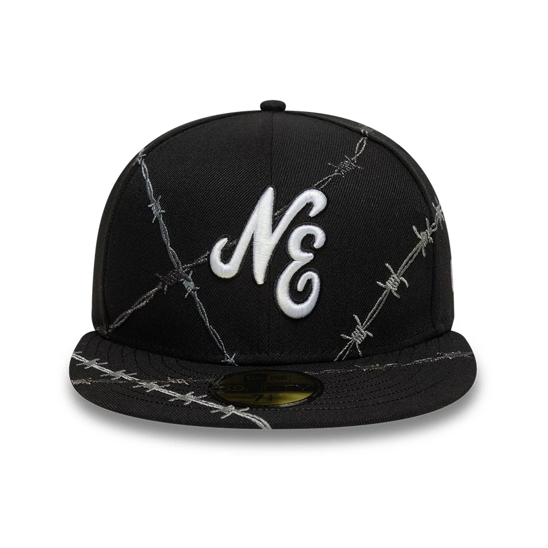 This is a New Era Wire Black 59FIFTY Fitted Cap 2