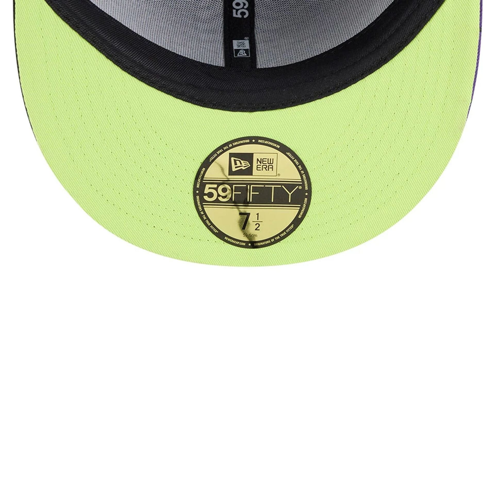 Pictured is this Mojo Jojo Power Puff Girls 59FIFTY Fitted cap in black. 2