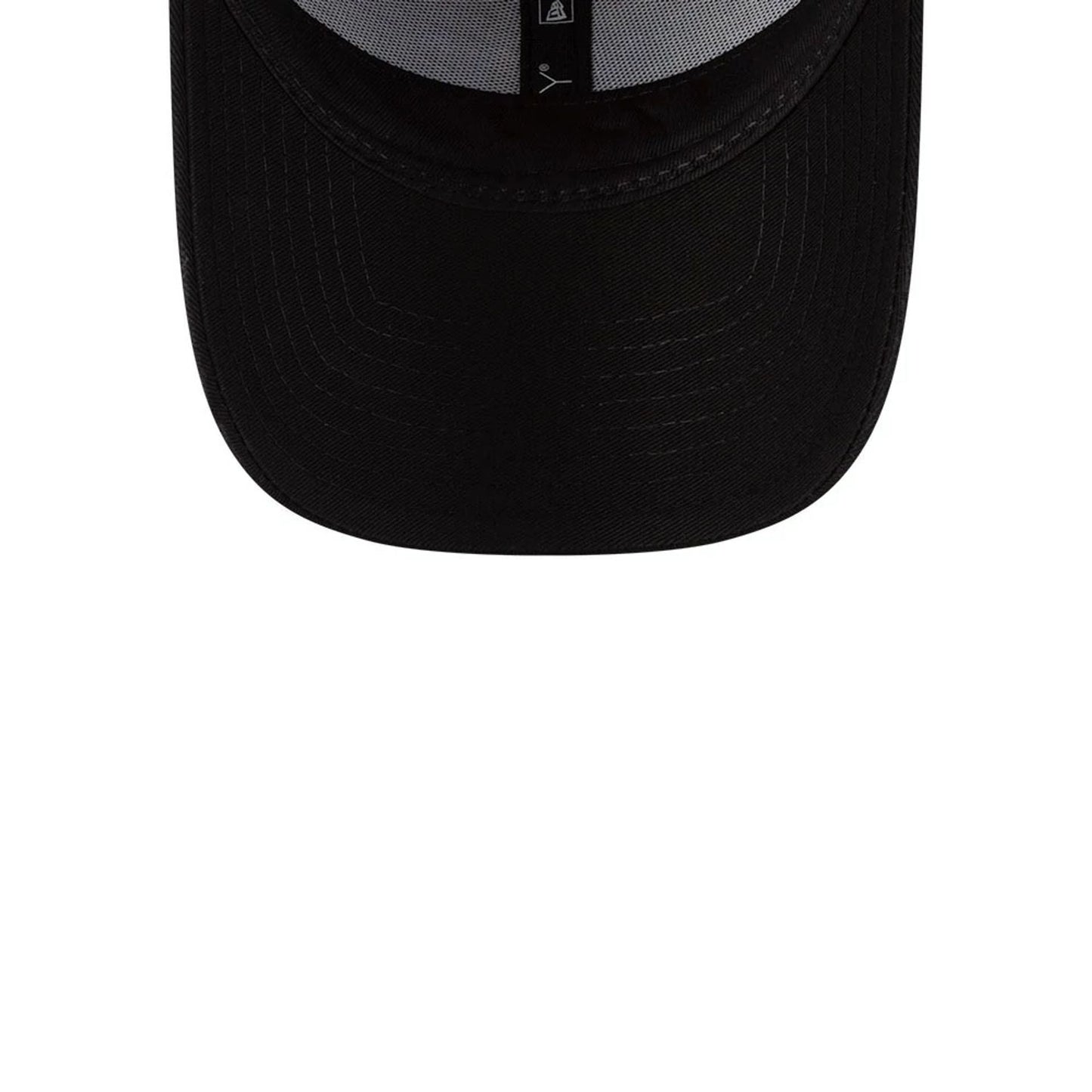 Pictured is this One Piece Straw Hat Pirates 9FORTY cap in black. 7
