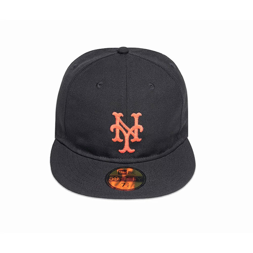 Pictured is this MLB Soft Black New York Mets 59FIFTY Fitted cap in black. 3