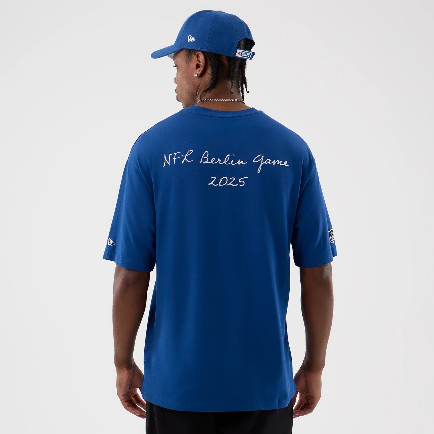 The Male model is wearing Indianapolis Colts NFL International Series Games Berlin Blue Oversized T-Shirt 2