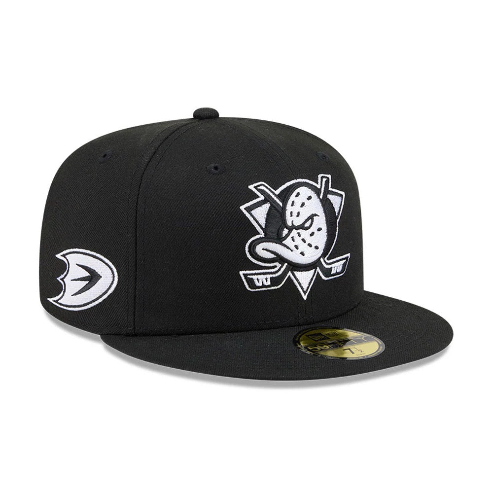 Pictured is this NHL Evergreen Anaheim Ducks 59FIFTY Fitted cap in Black. 1