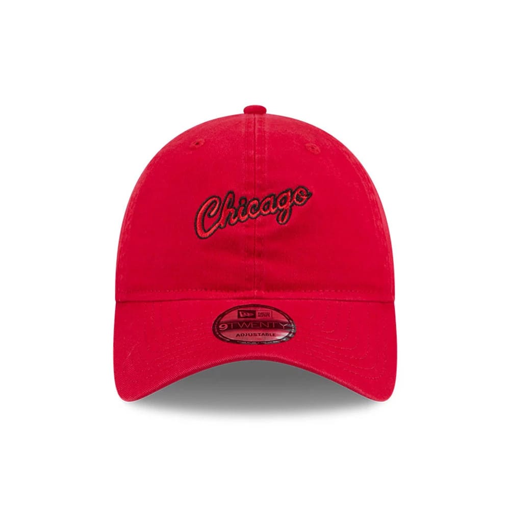 Chicago Bulls NBA Hardwood Classic Red New Era 9TWENTY Adjustable Cap, front view showing the black embroidered Chicago script on the structured red crown, with a 9TWENTY size sticker on the curved red visor.