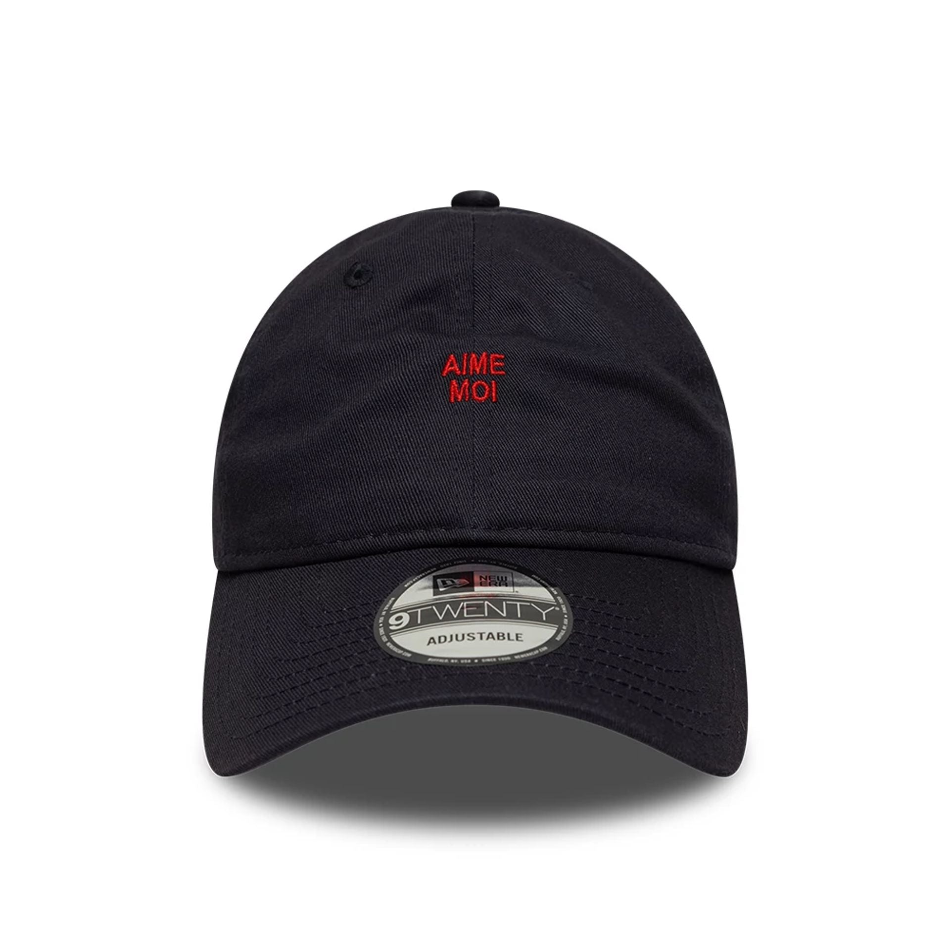 This is a New Era Slogan Aime Moi Navy 9TWENTY Adjustable Cap 2