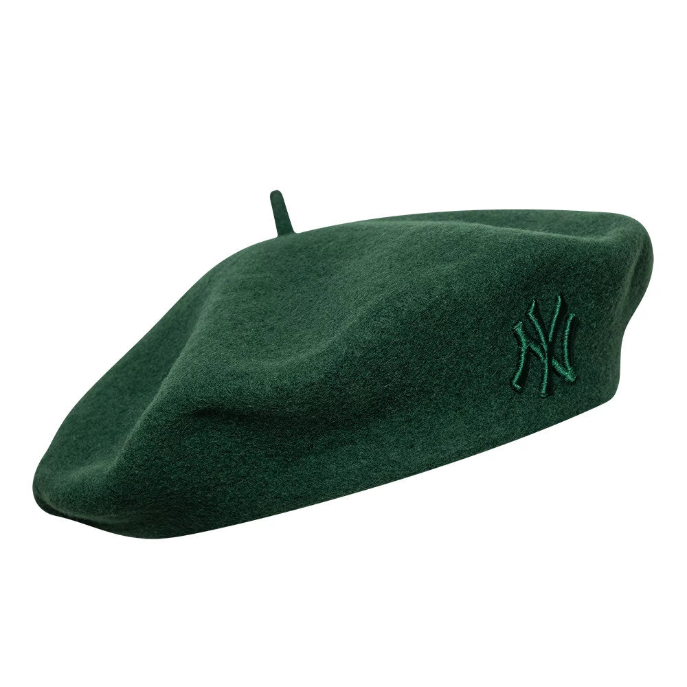 This is a New York Yankees Womens MLB Wool Dark Green Beret 3
