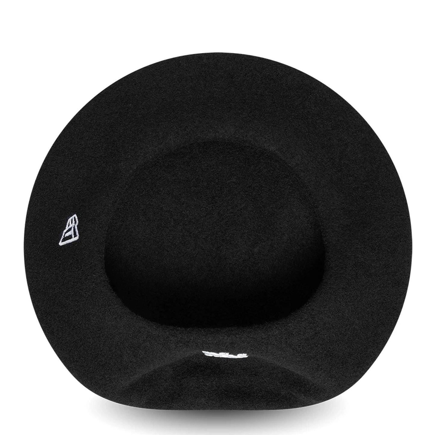 This is a Womens New Era Wool Black Beret 5