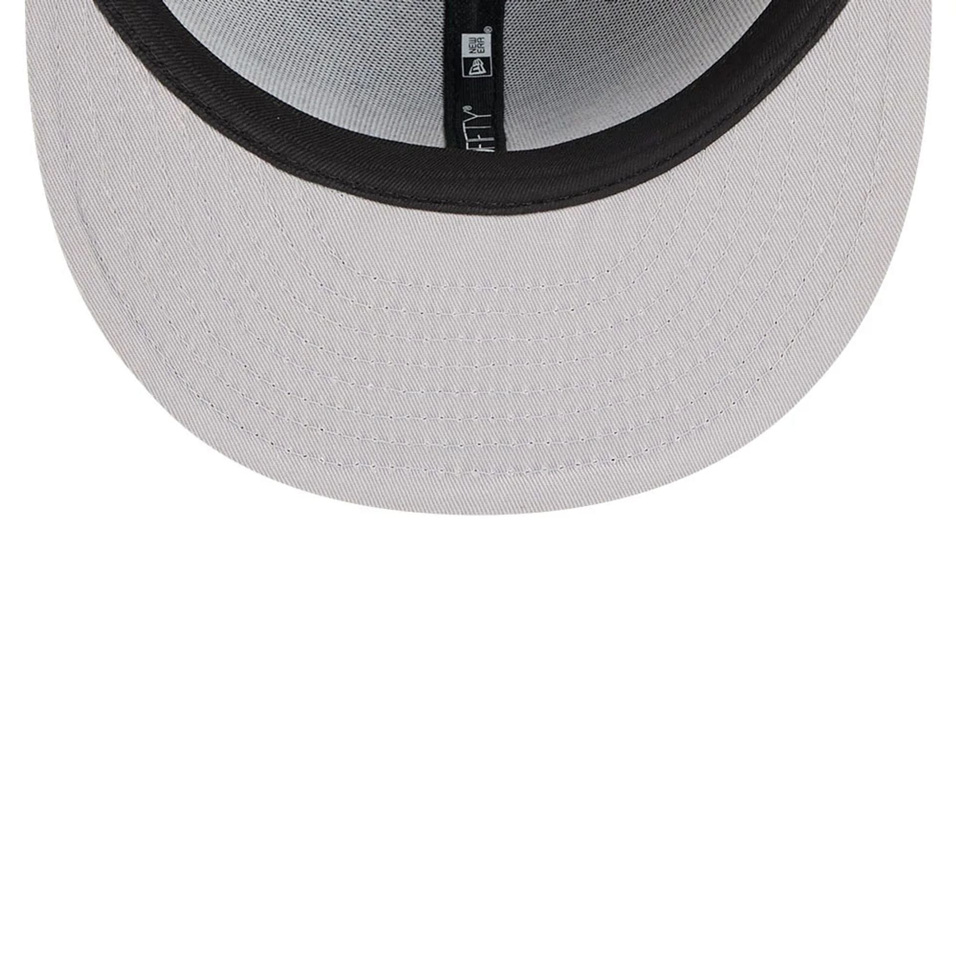 Pictured is this NBA Classic Minnesota Timberwolves 59FIFTY Fitted cap in black. 2