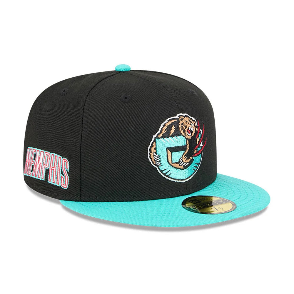 Memphis Grizzlies NBA Classic Black New Era 59FIFTY Fitted Cap, three-quarter view with a bear logo embroidered on the front panel in colour, a turquoise flat visor, and a gold 59FIFTY size sticker on the visor.