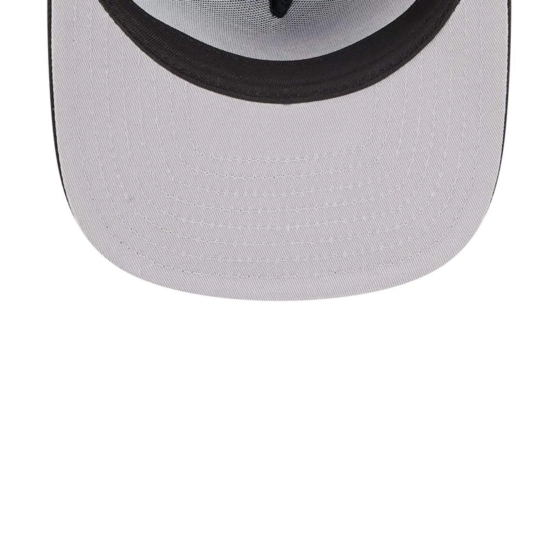 Pictured is this NBA Classic Philadelphia 76ers 9FIFTY A-Frame Snapback Adjustable cap in black. 2